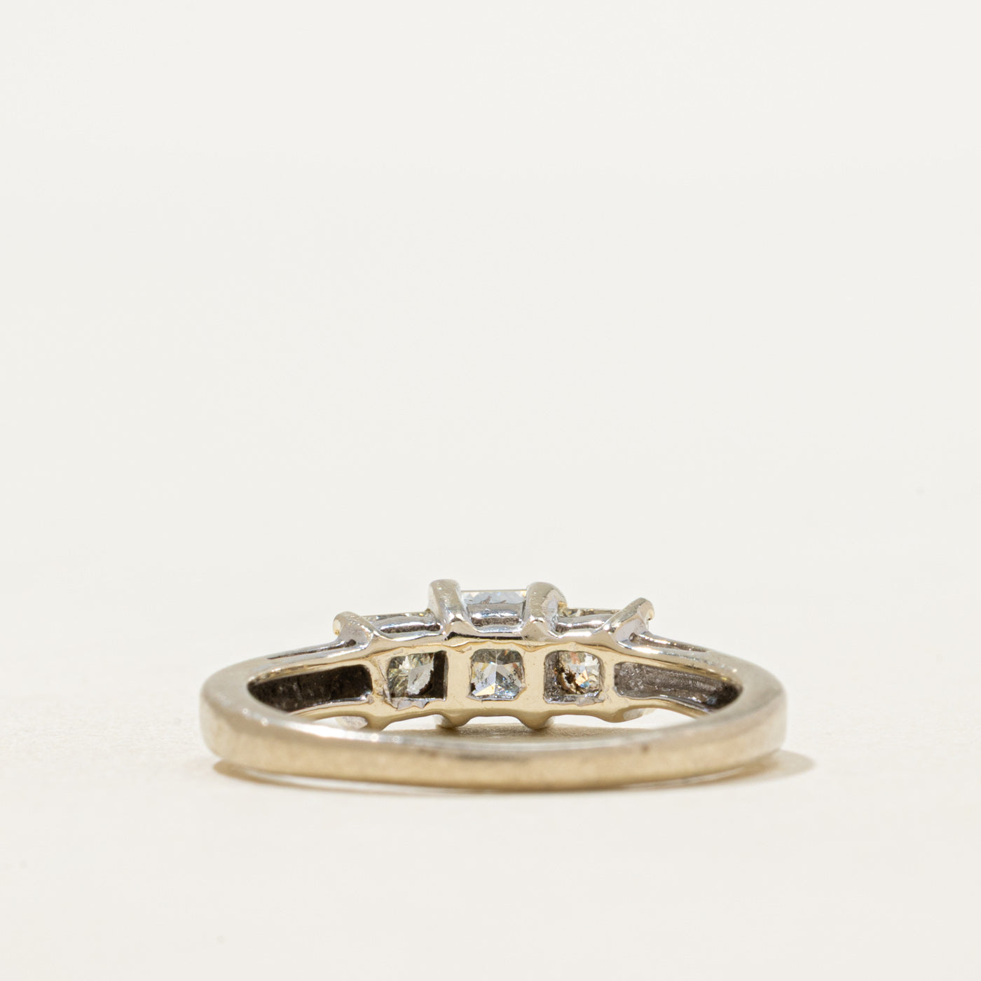 Bague trois diamants taille princesse | 0,96 ct | Taille 5