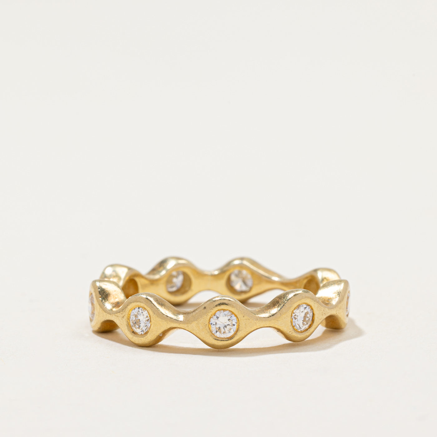 Bezel Set Diamond Scalloped Ring | 0.63ctw | SZ 7.75