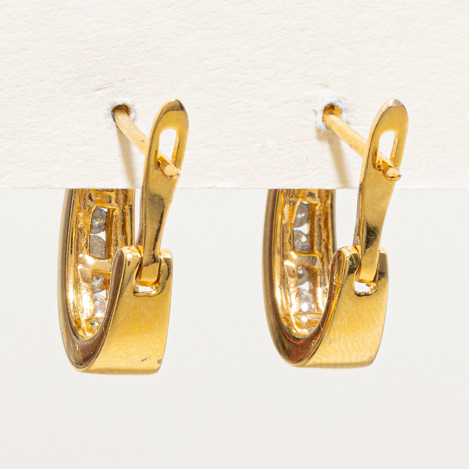 Boucles d'oreilles à fermoir loquet serties de diamants en canal | 0,42 ct