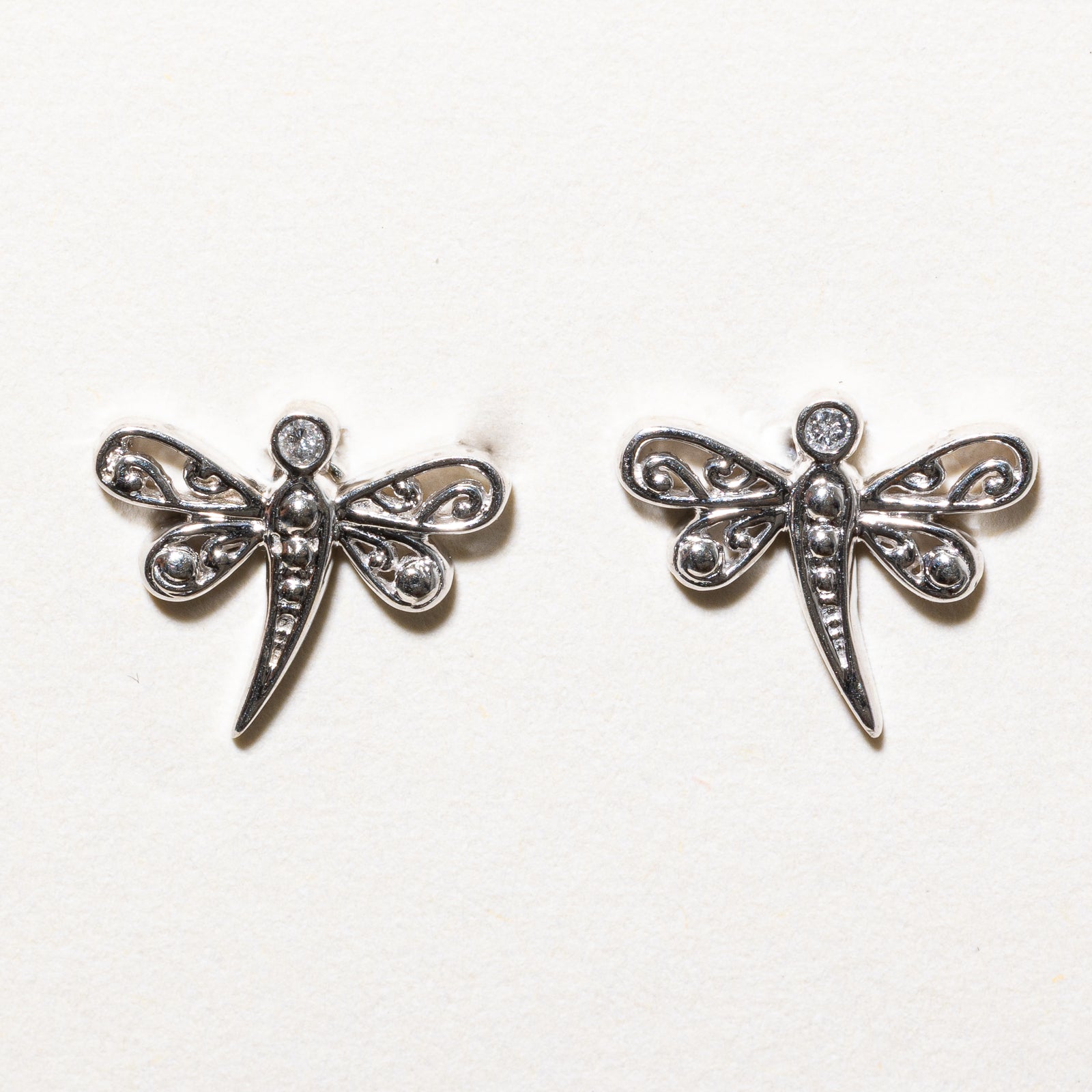 Boucles d'oreilles puces libellule en diamant | 0,02 ct