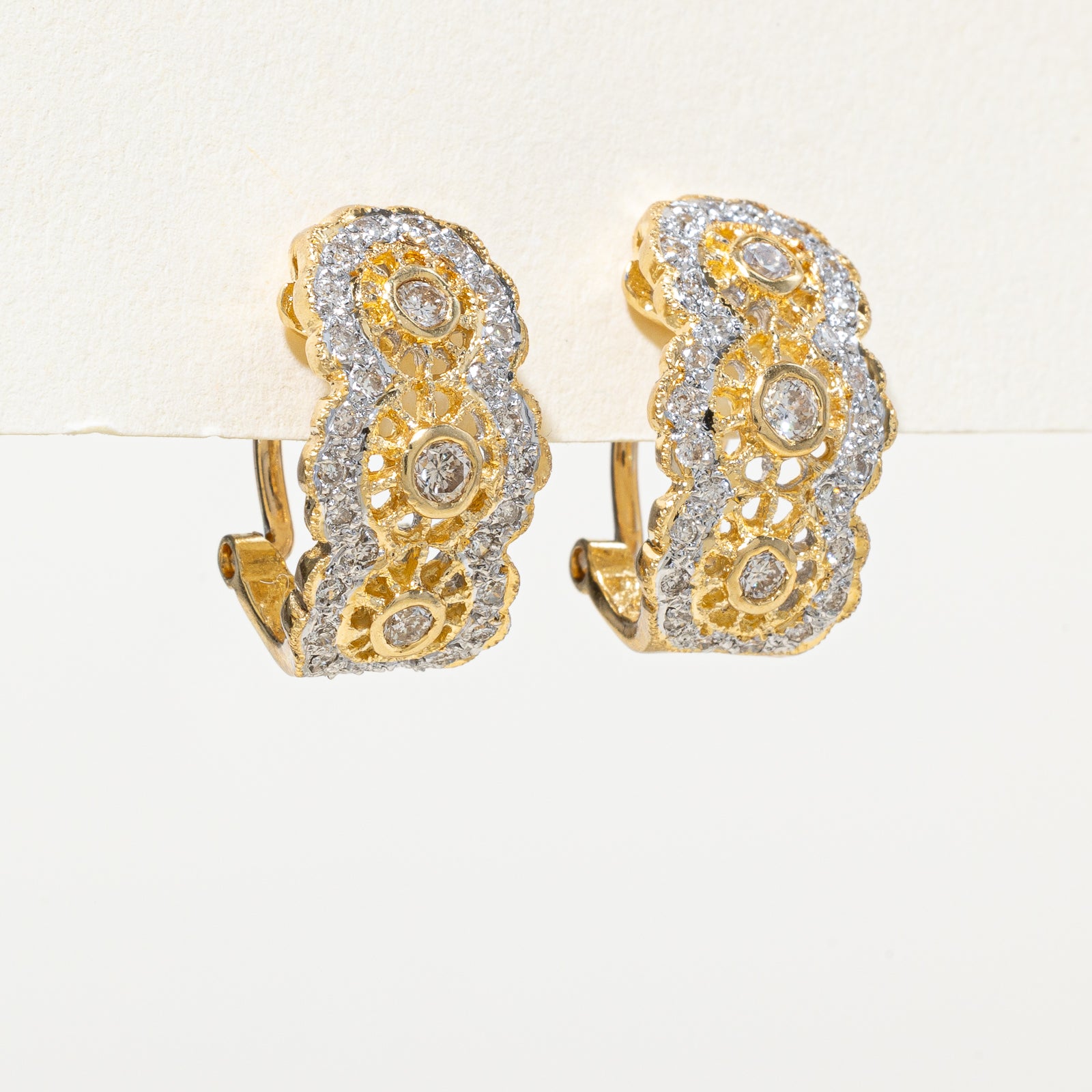 18K Diamond Floral Design Earrings | 0.18ctw