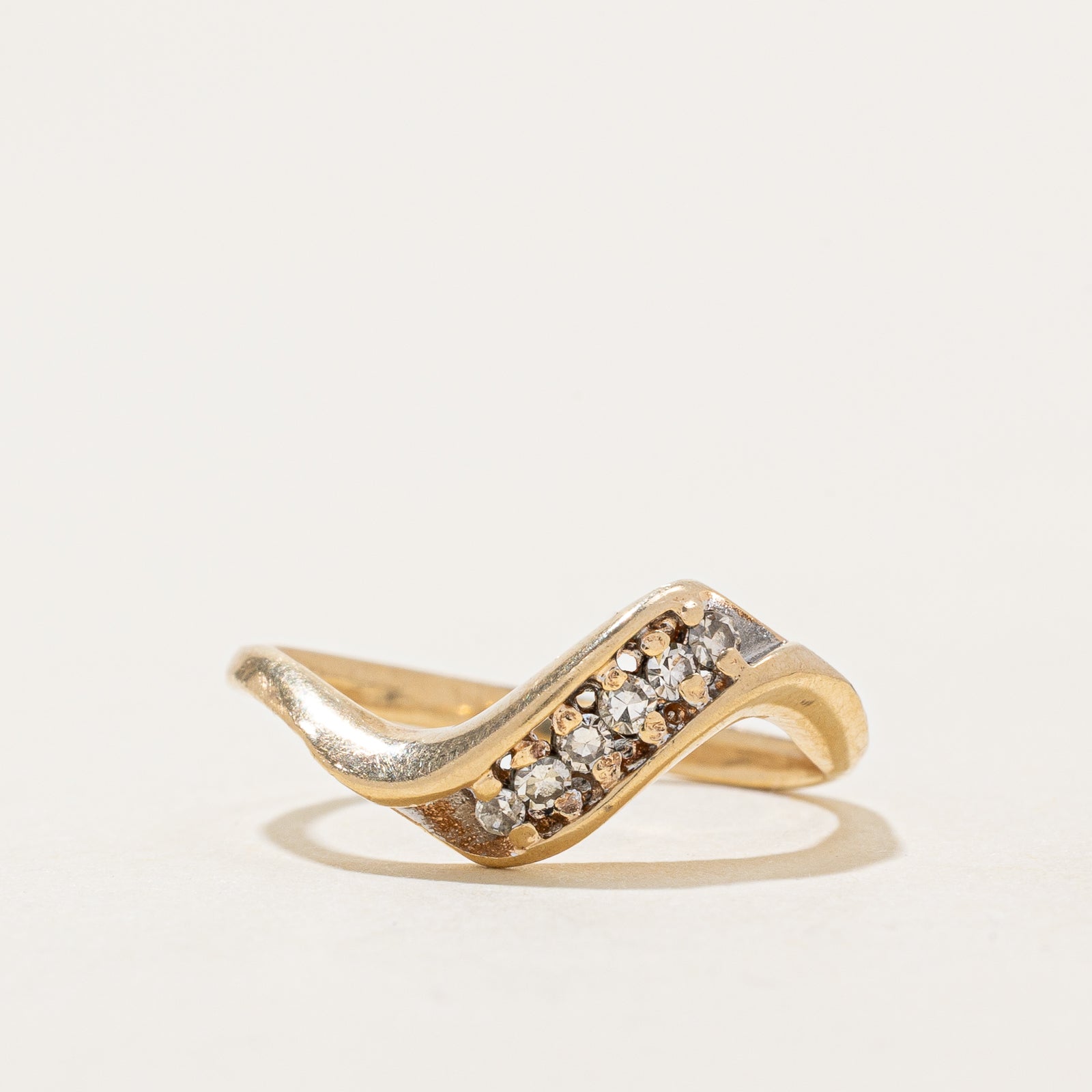 Diamond Contour Ring | 0.10ctw | SZ 5.25