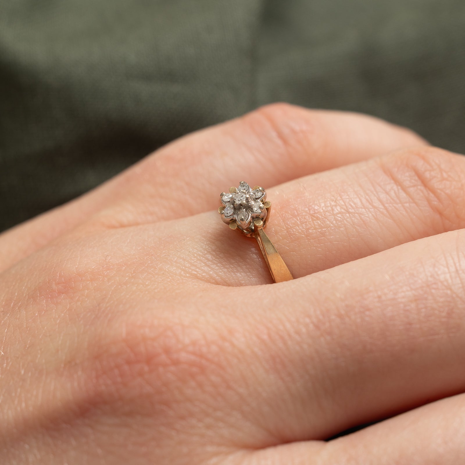 Diamond Cluster Reverse Tapered Ring | 0.07ctw | SZ 6