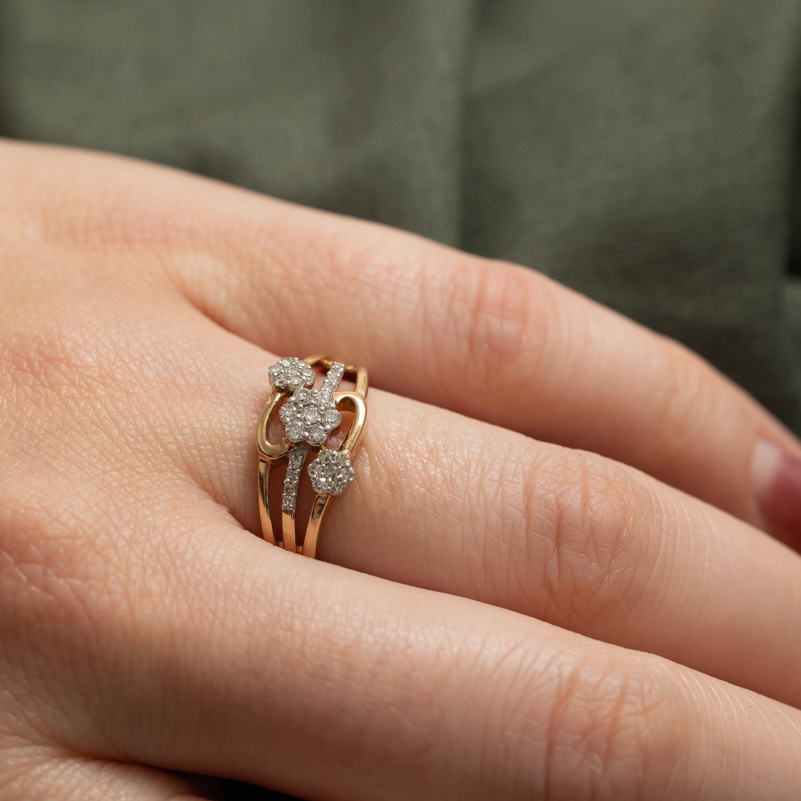 'Michael Hill' Diamond Floral Ring | 0.25ctw | SZ 7.5