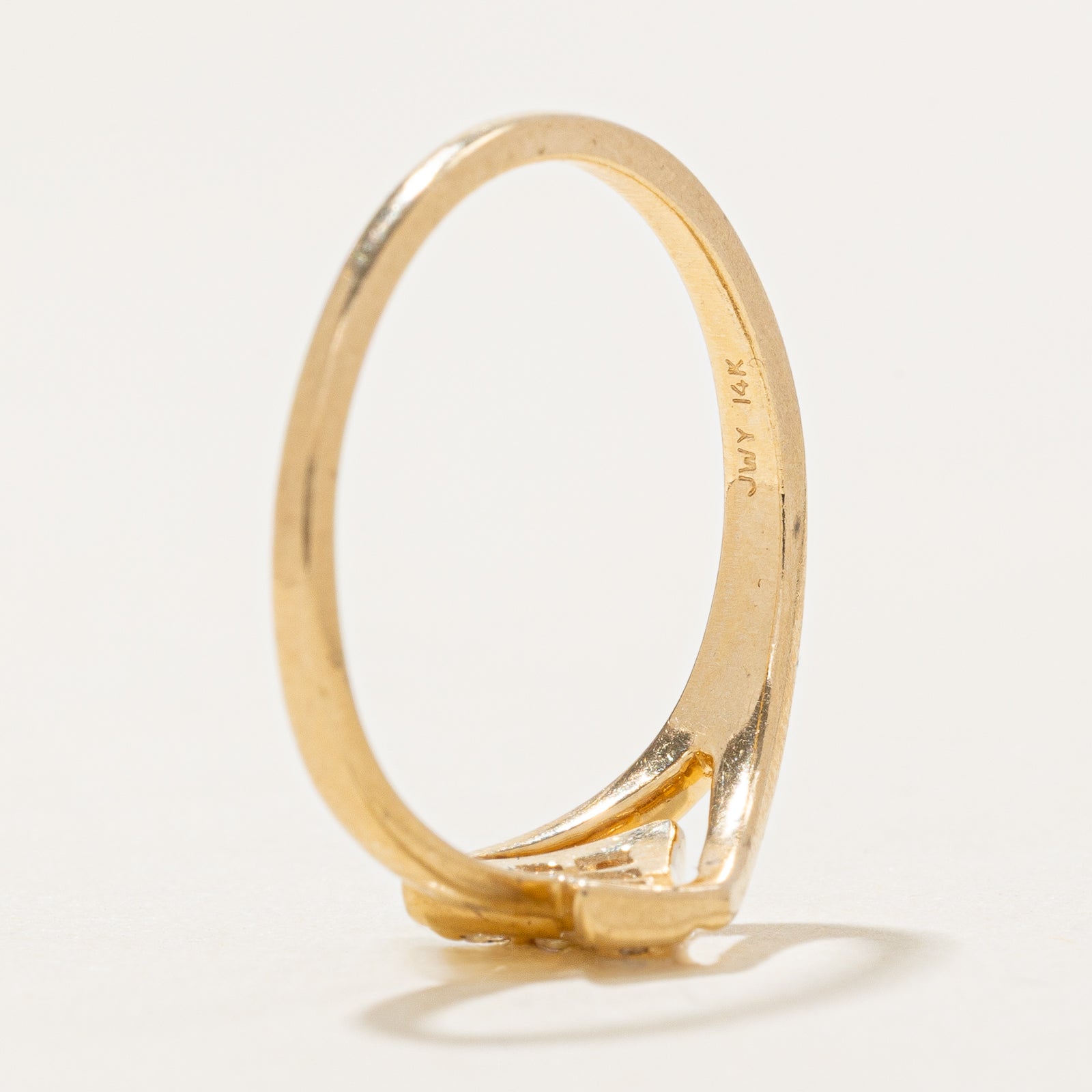 Diamond Arrow Ring | 0.10ctw | SZ 7.5