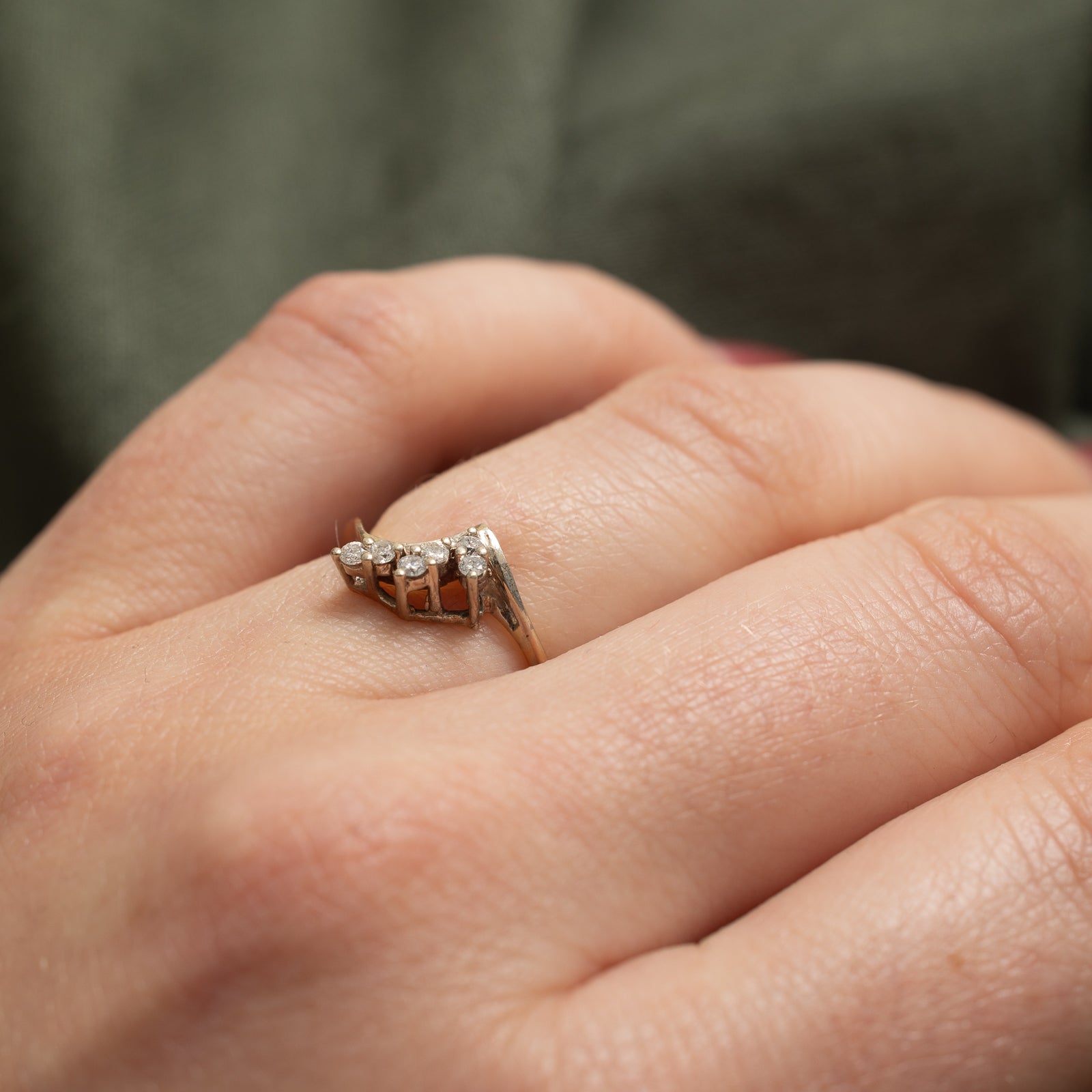 Diamond Contour Ring | 0.10ctw | SZ 4.25