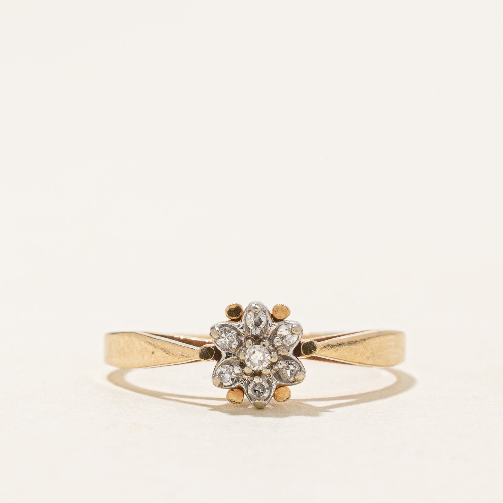 Diamond Cluster Reverse Tapered Ring | 0.07ctw | SZ 6