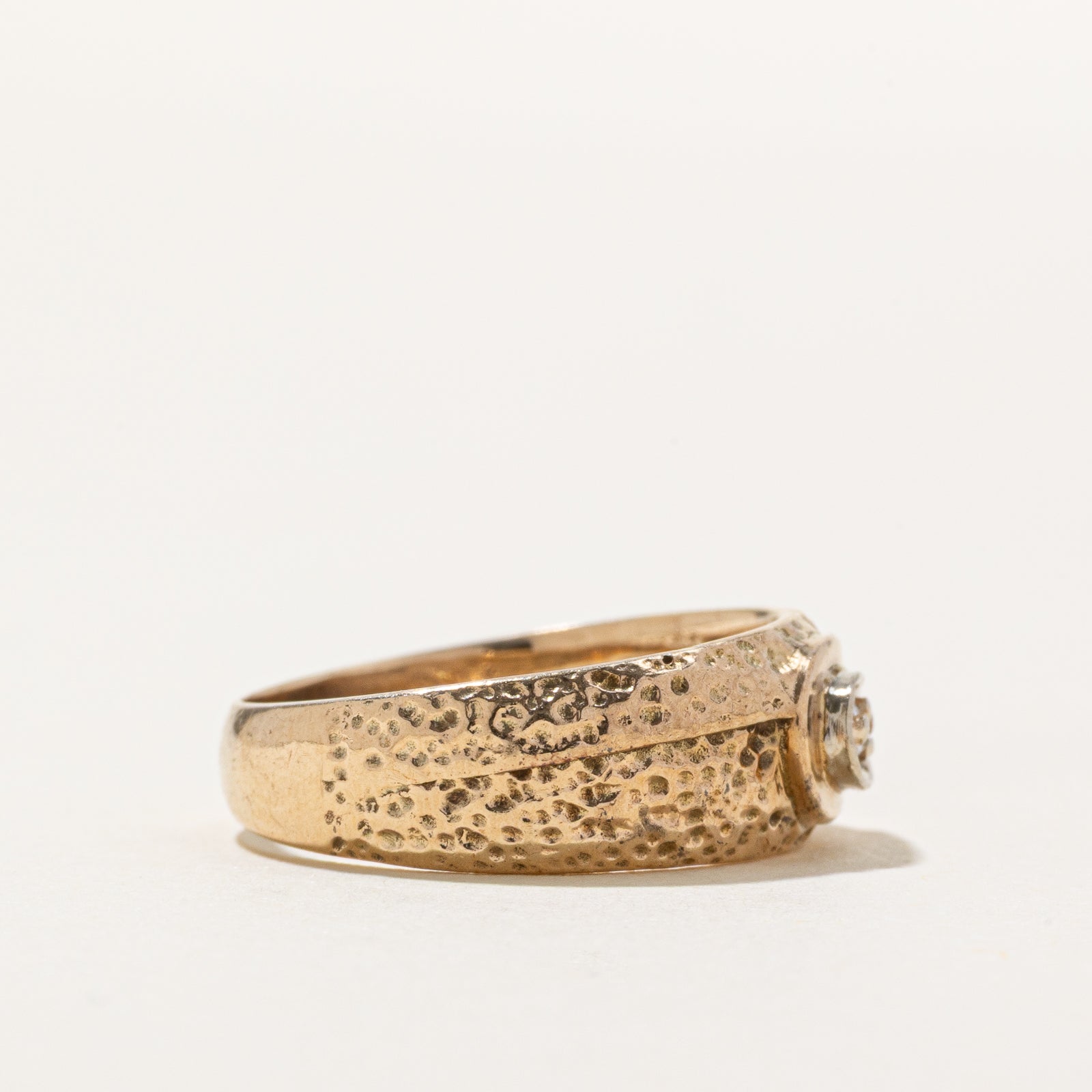 10K Diamond Textured Teardrop Ring | 0.04ctw | SZ 5.5