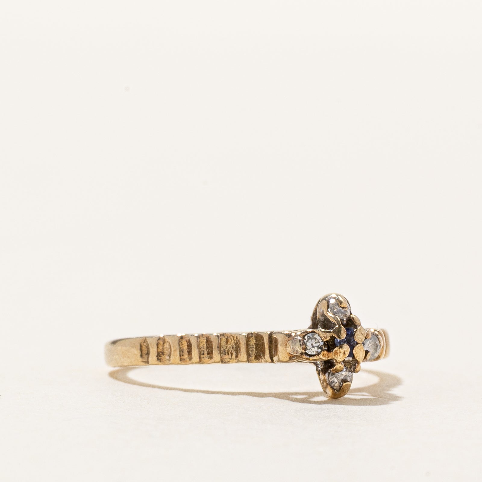 10K Diamond & Sapphire Petite Fluted Ring | 0.04ctw, 0.02ct | SZ 3