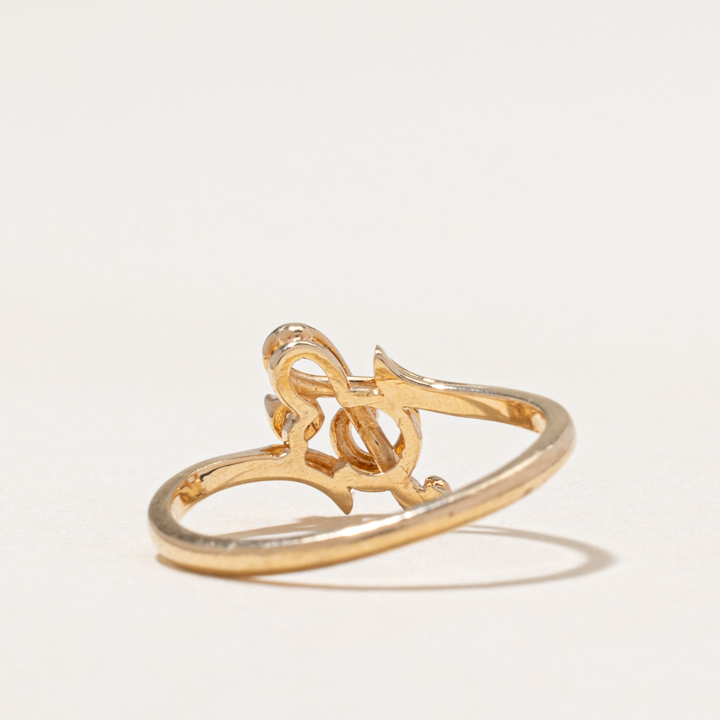 Bague en forme de clé de sol avec un diamant unique | 0,01 ct | Taille 4,75
