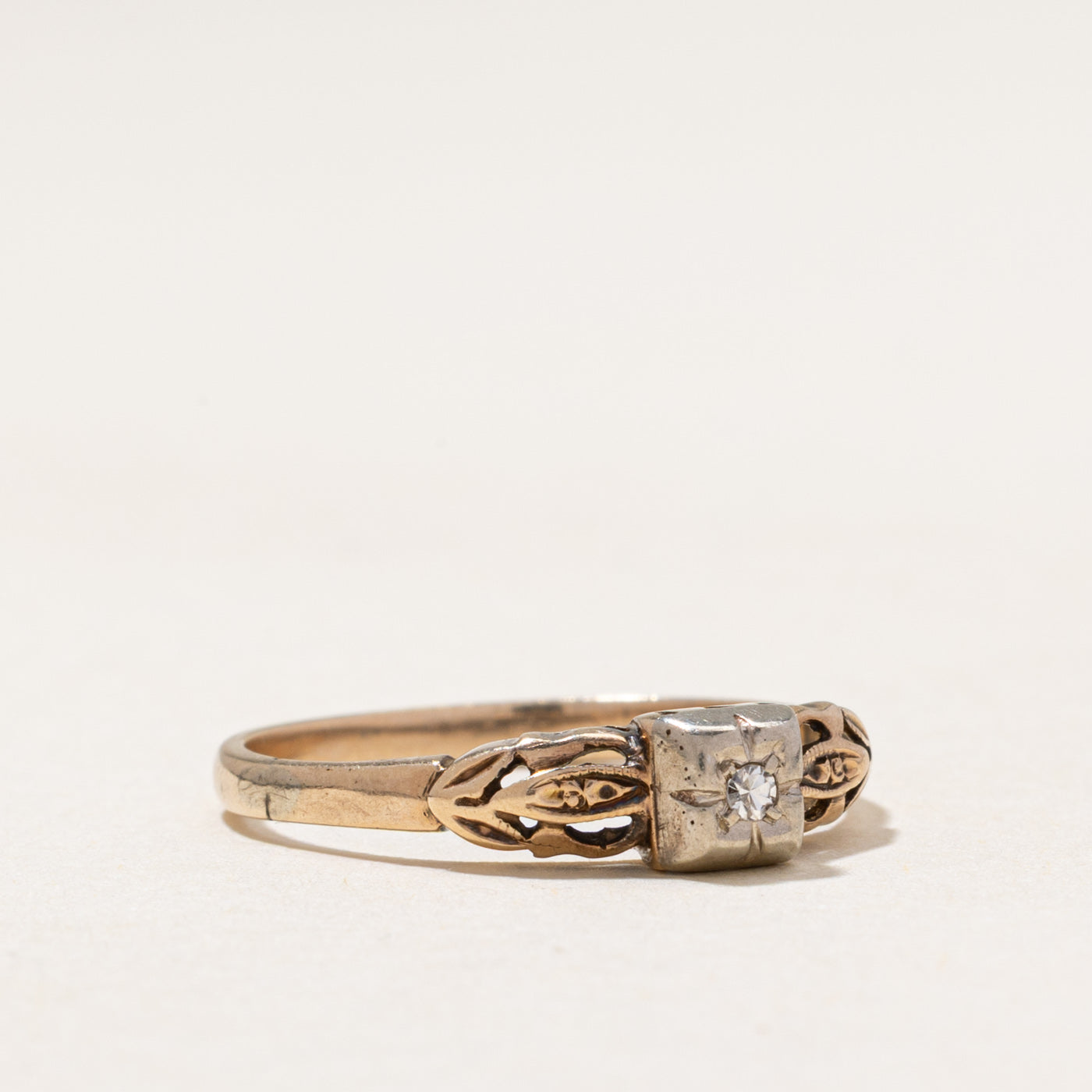Retro Diamond Textured Ring | 0.02ctw | SZ 7