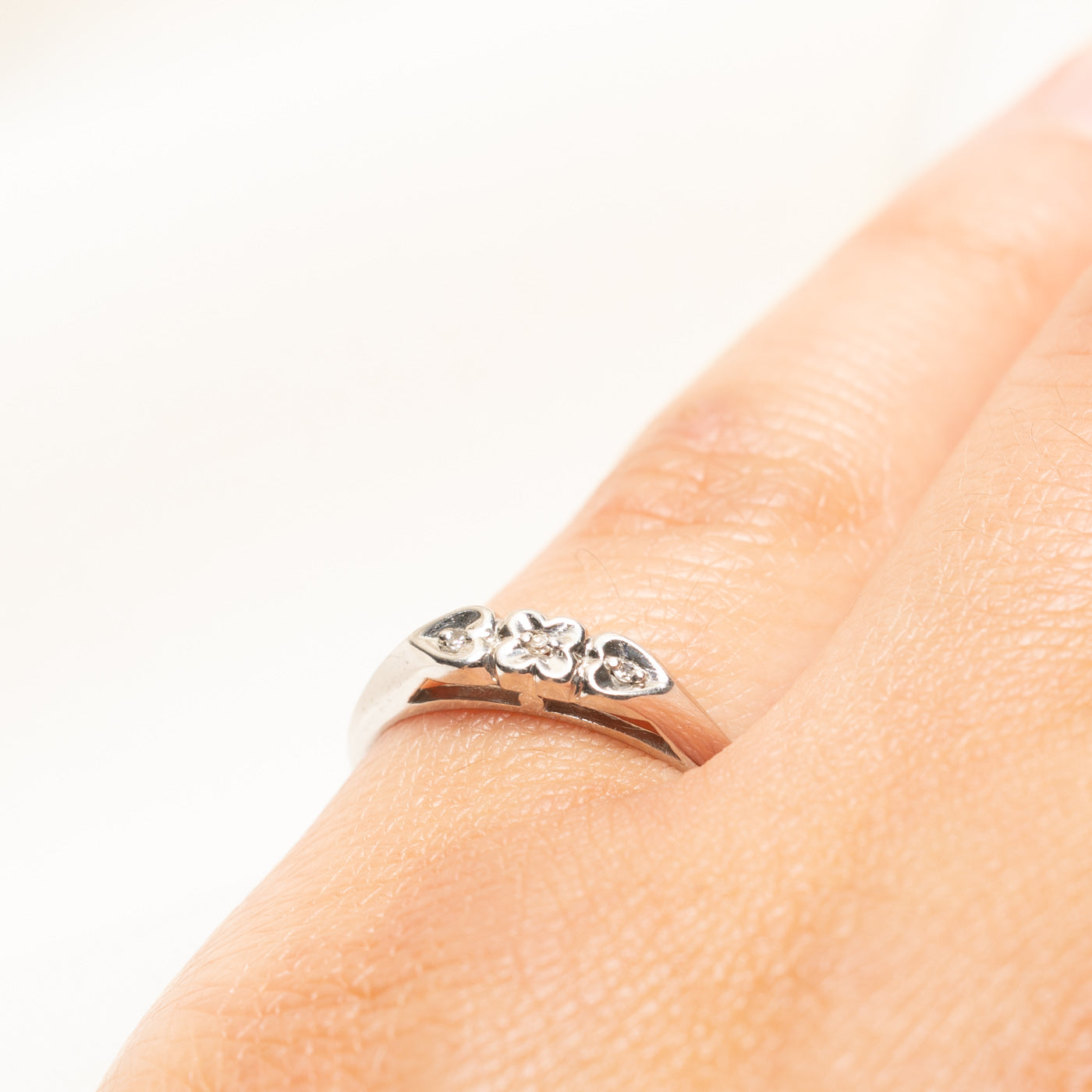 Three Stone Diamond Floral Design Ring | 0.02ctw | SZ 6