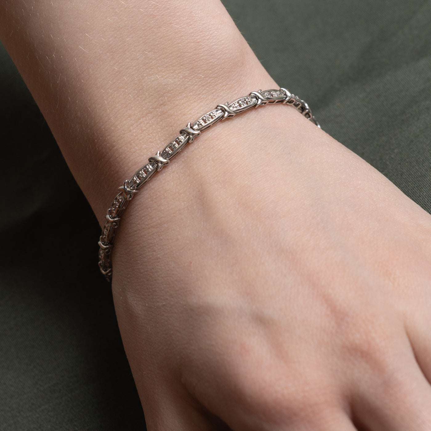 Diamond X Design Tennis Bracelet | 0.10ctw | 7.5"