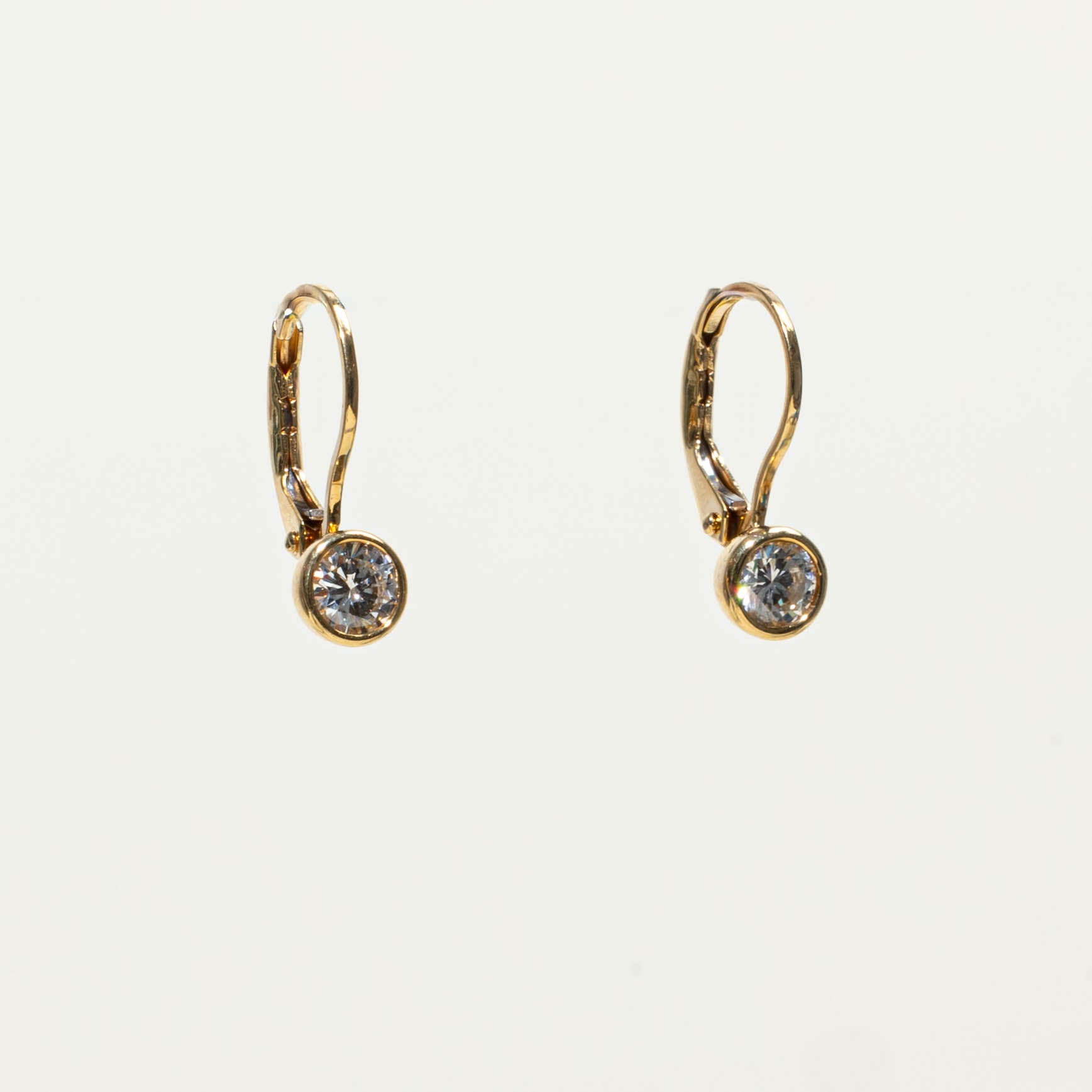 18k Bezel Set Diamond Drop Earrings | 0.50ctw