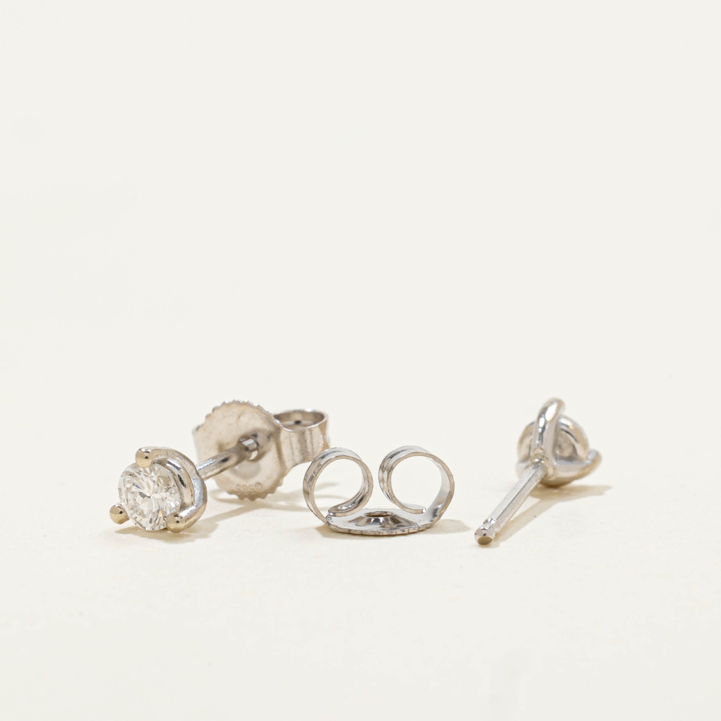 14k White Gold Diamond Studs | 0.16ctw