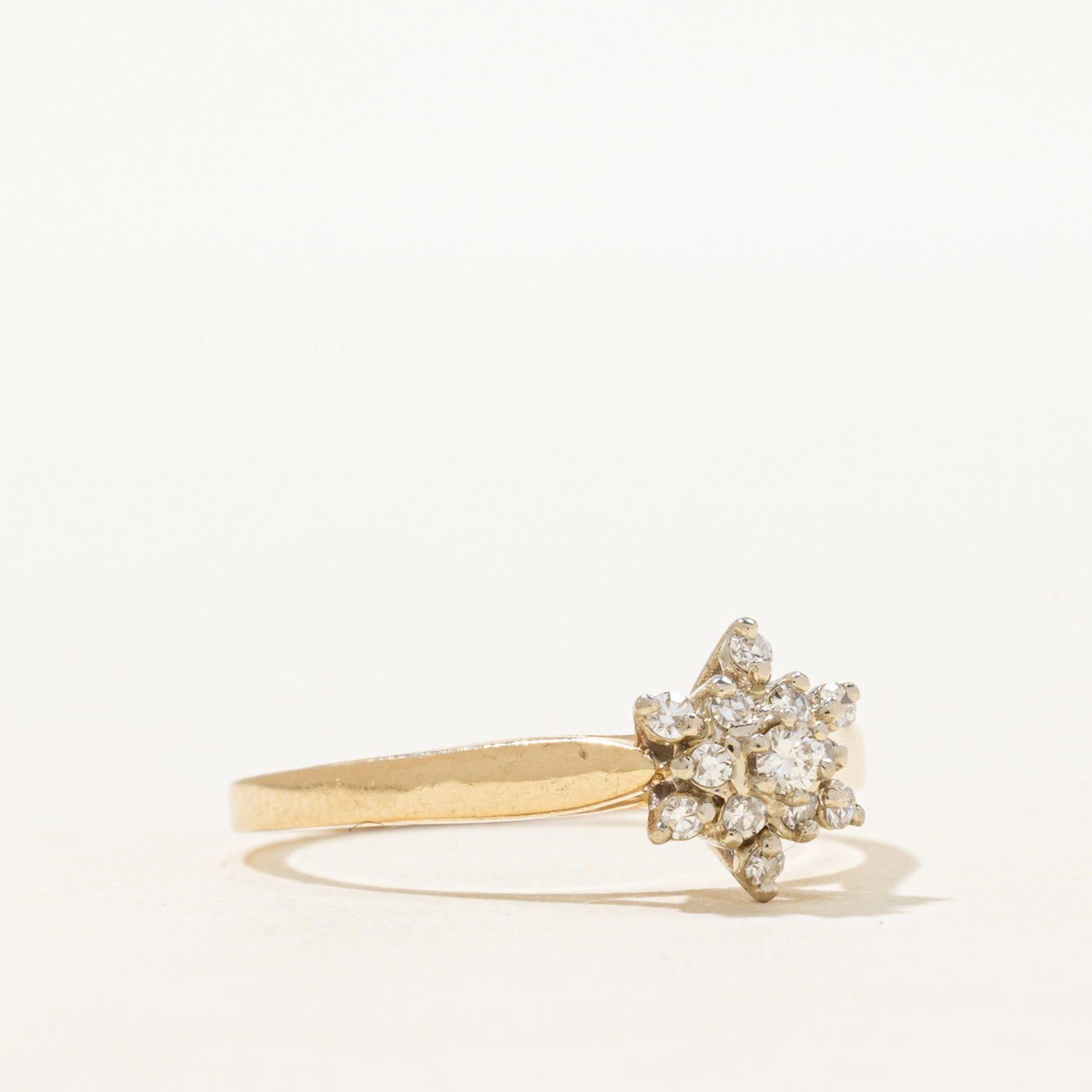 14K Diamond Cluster Petal Ring | 0.16ctw | SZ 7.25