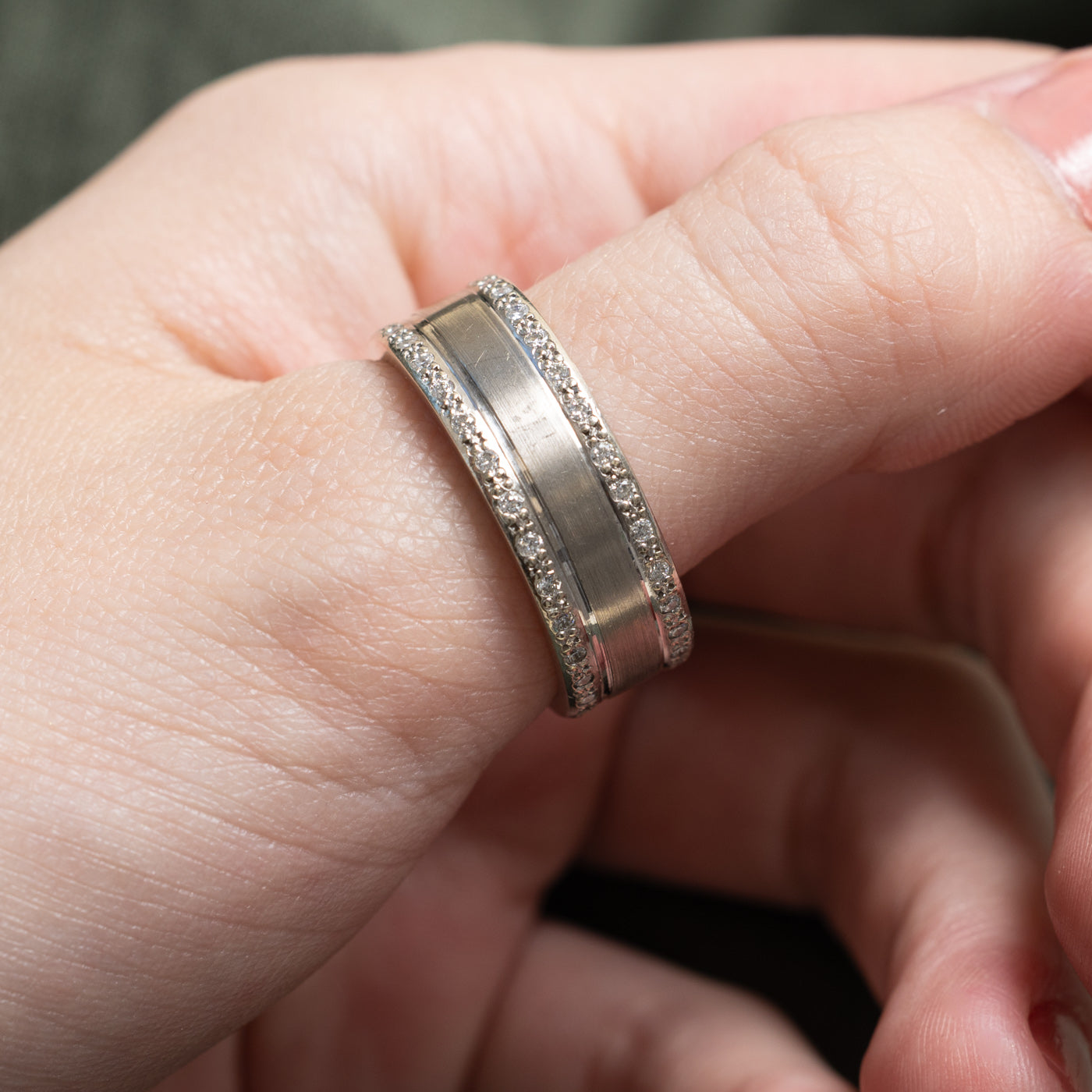 10K Semi Eternity Diamond Edged Band | 0.45ctw | SZ 10.5
