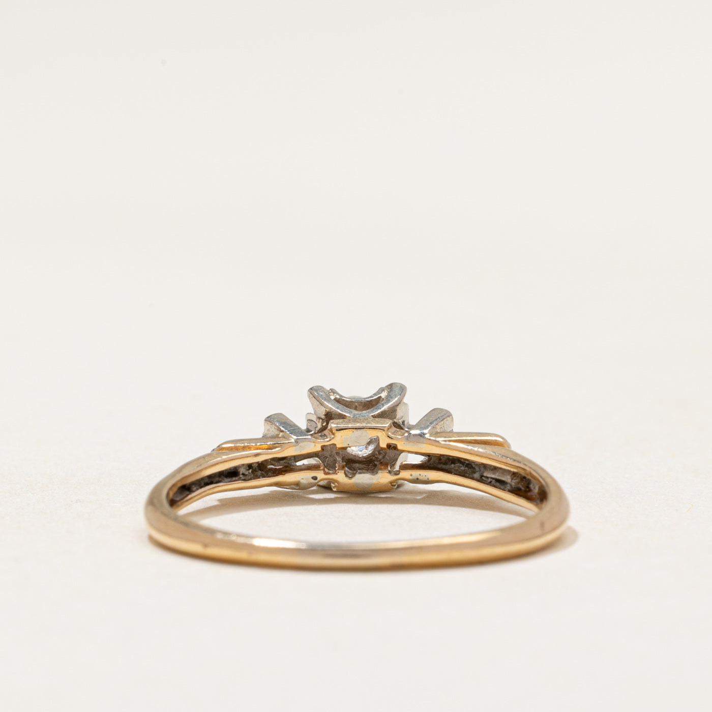 14k Illusion Set Diamond Ring | 0.12ctw | SZ 8.25