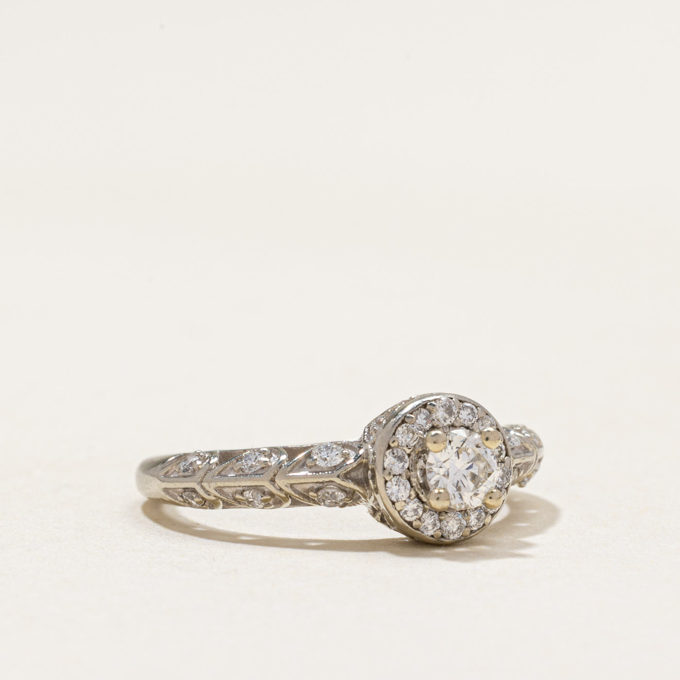 19k Diamond Halo Ornate Ring | 0.50ctw | SZ 5