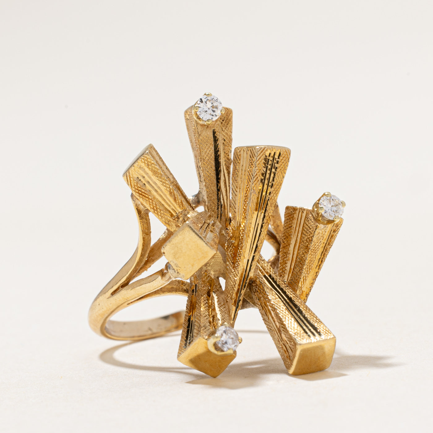Diamond Abstract Cocktail Ring | 0.15ctw | SZ 6.25