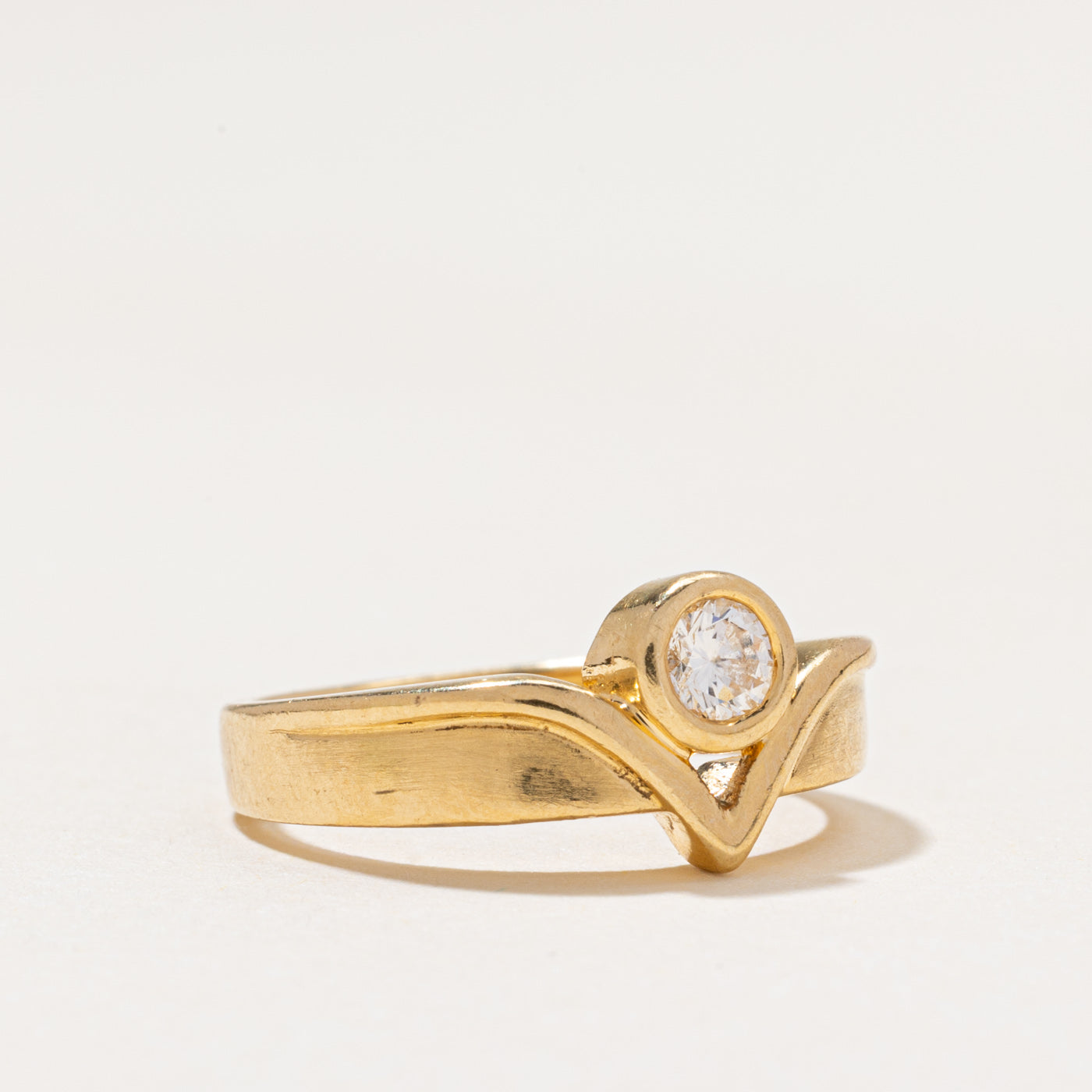 Bezel Set Diamond Chevron Design Ring | 0.28ct | SZ 6