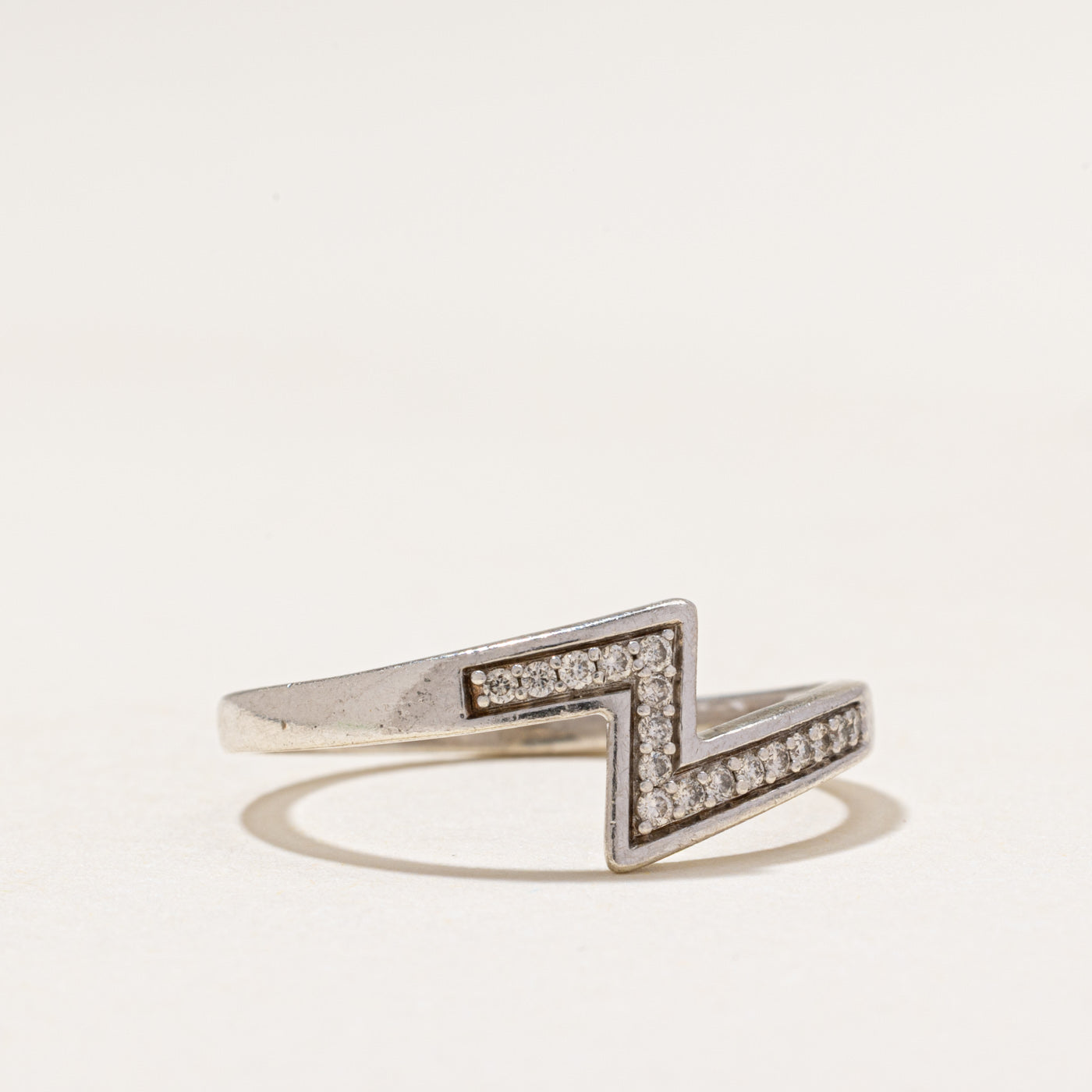 'Disney' Sterling Silver Diamond Zigzag Ring | 0.13ctw | SZ 9