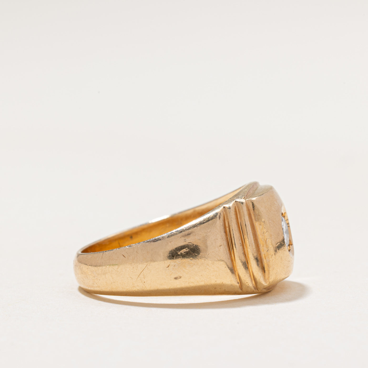 Solitaire Diamond Grooved Signet Ring | 0.30ct | SZ 9.25