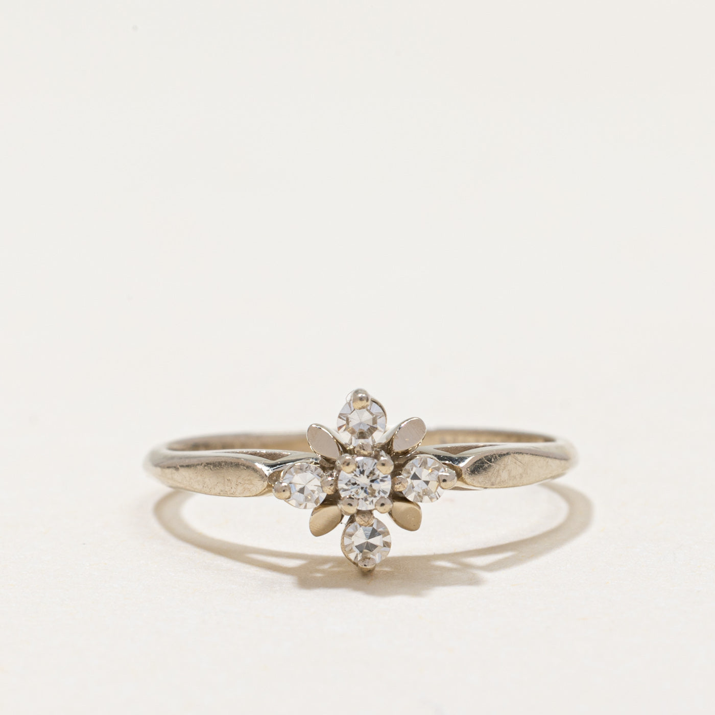 14k Diamond Petal Ring | 0.15ctw | SZ 5