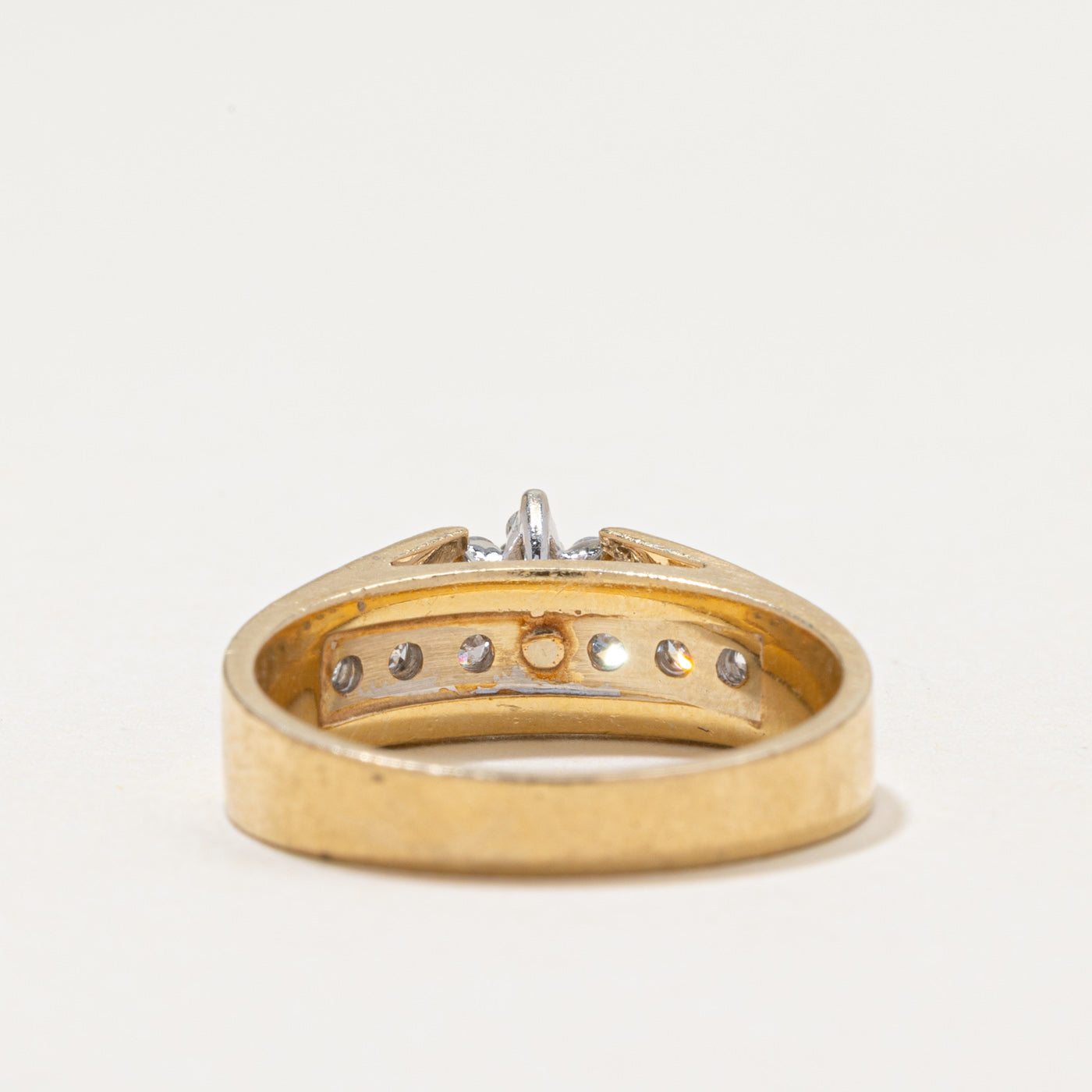 Diamond Petal Cluster Tapered Ring | 0.25ctw | SZ 6.75