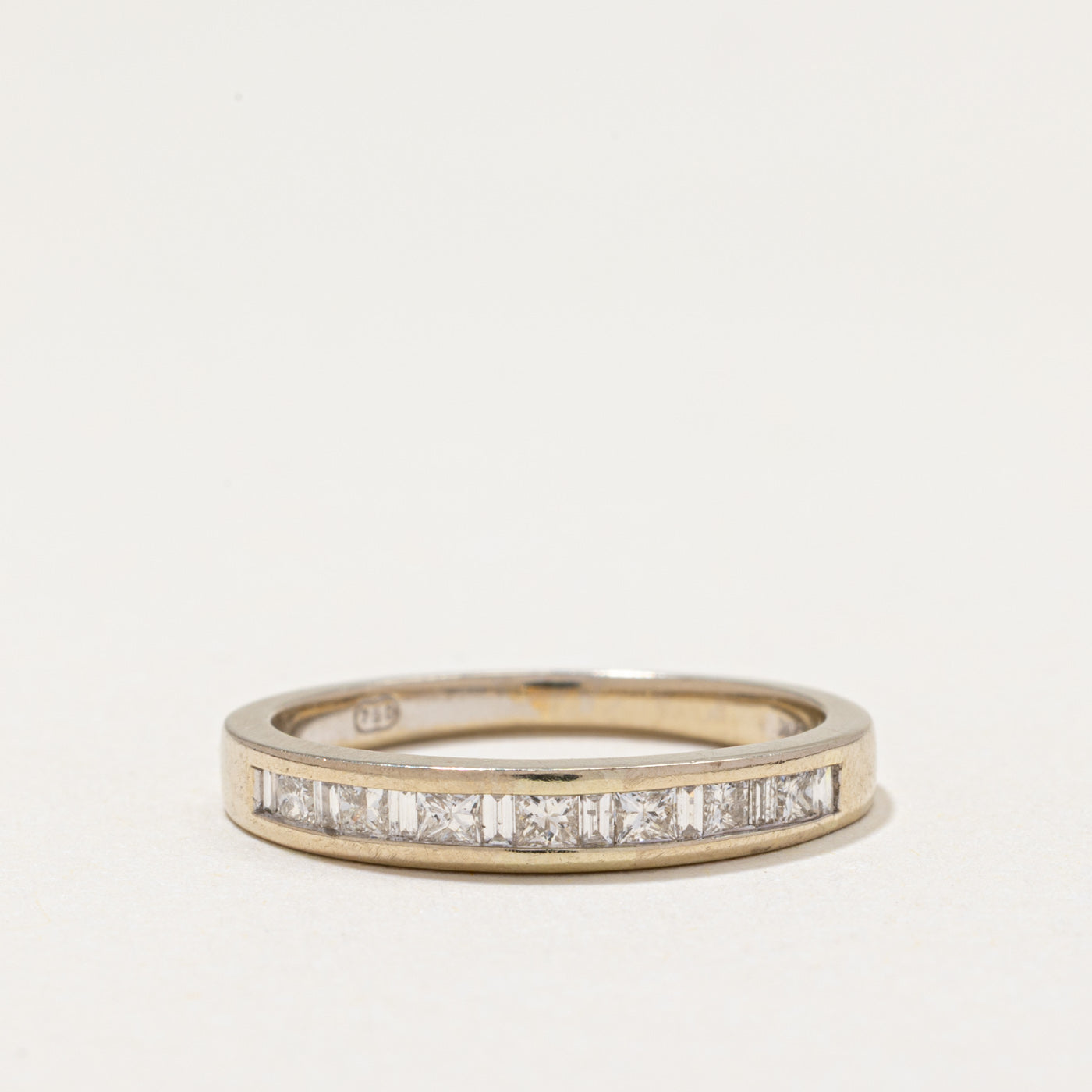 Alliance demi-éternité sertie de diamants en canal | 0,32 ct | Taille 6