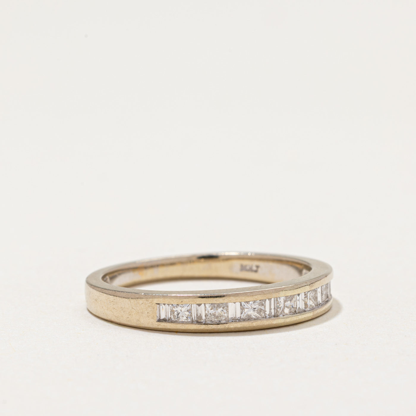 Alliance demi-éternité sertie de diamants en canal | 0,32 ct | Taille 6