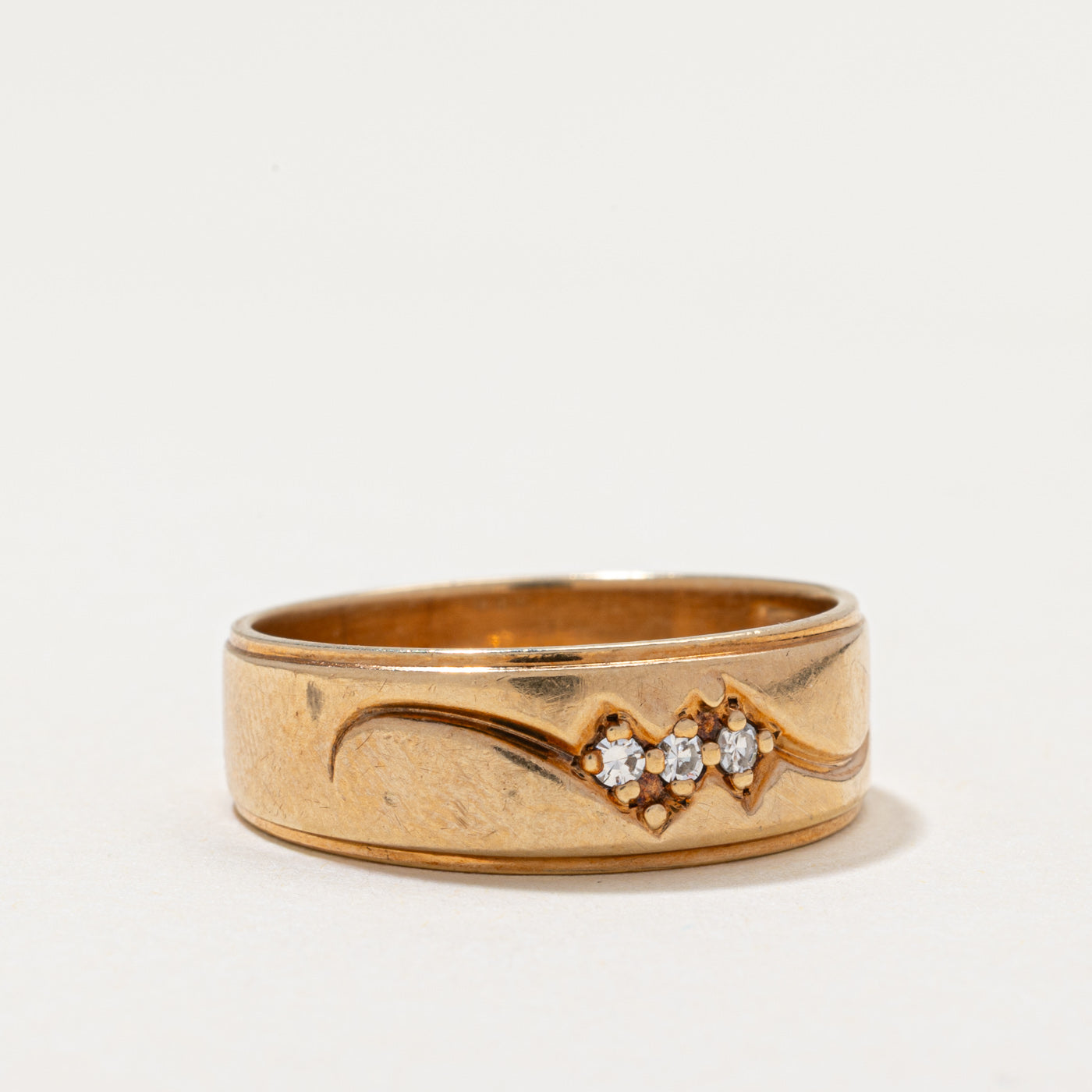 Three Stone Diamond Engraved Band | 0.06ctw | SZ 9.5