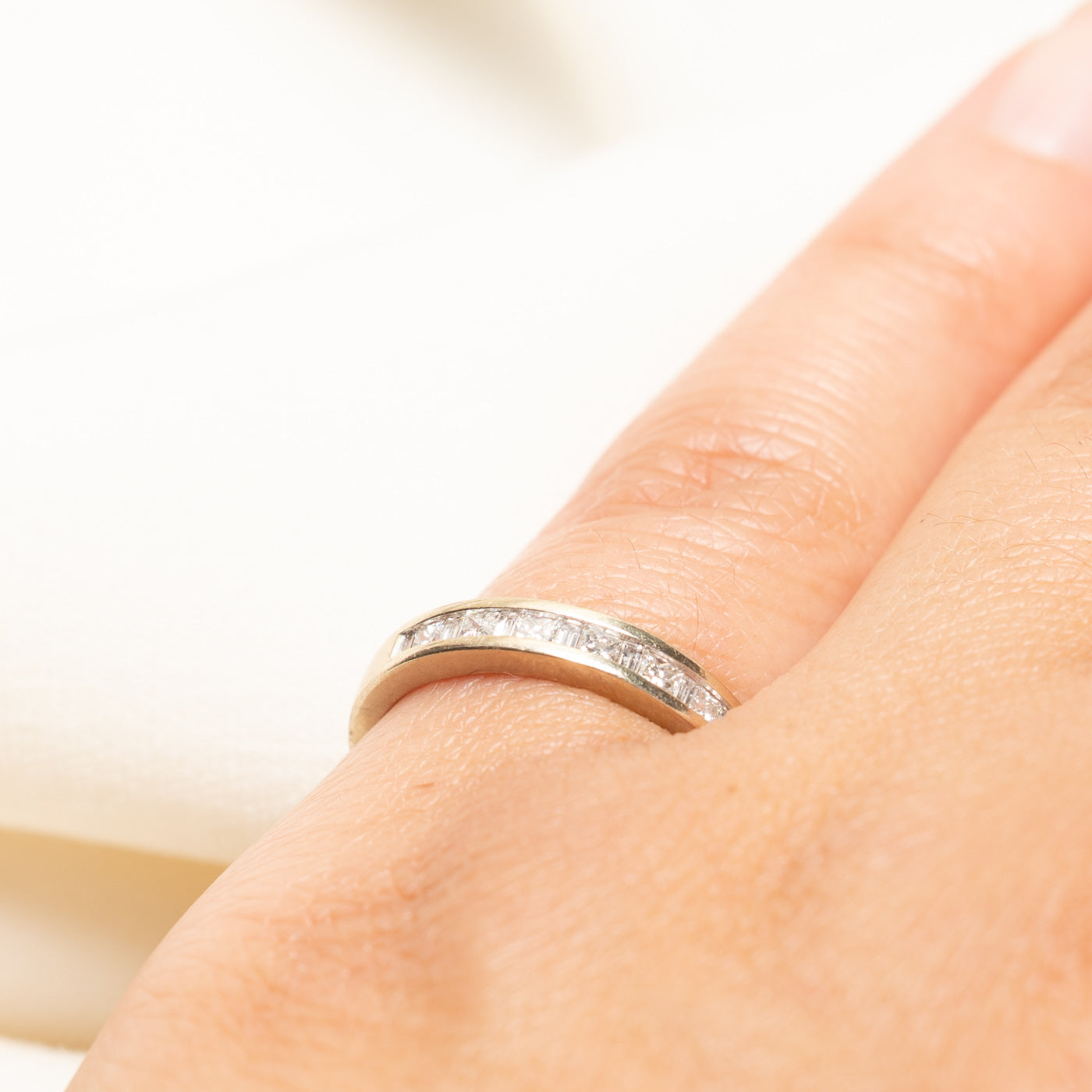 Alliance demi-éternité sertie de diamants en canal | 0,32 ct | Taille 6