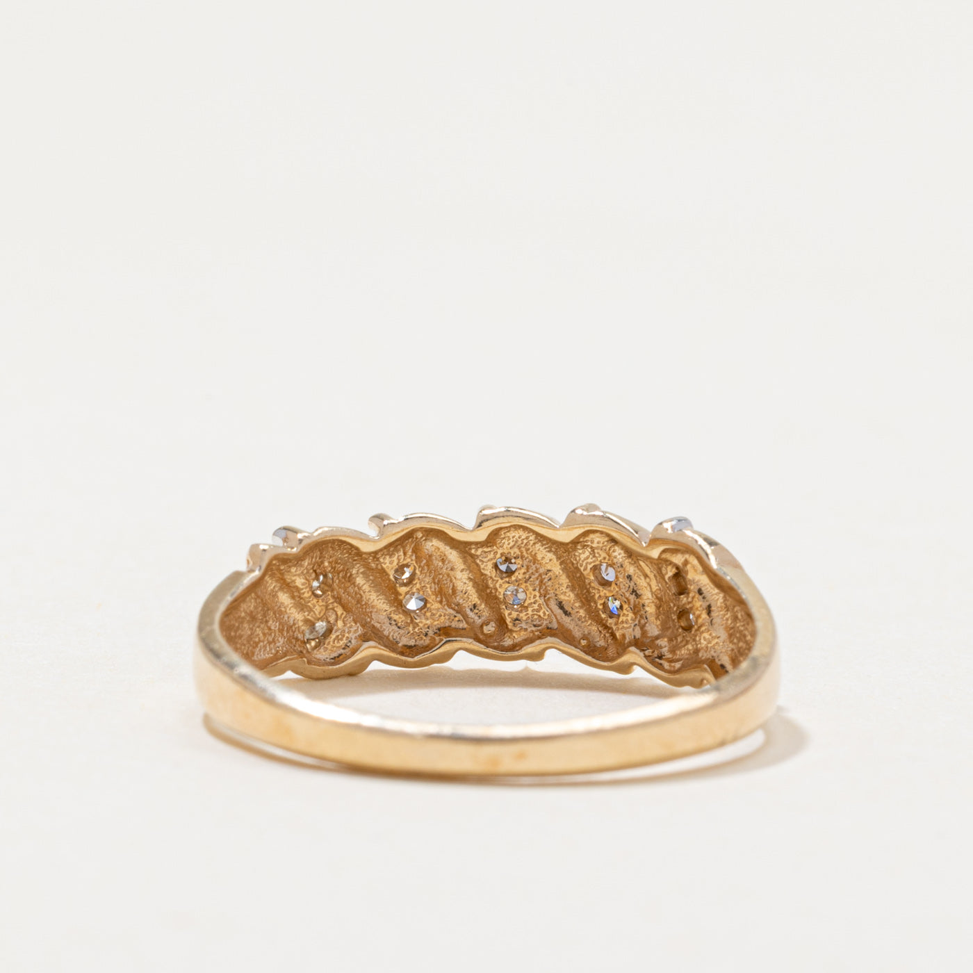 Diamond Croissant Ring | 0.07ctw | SZ 7