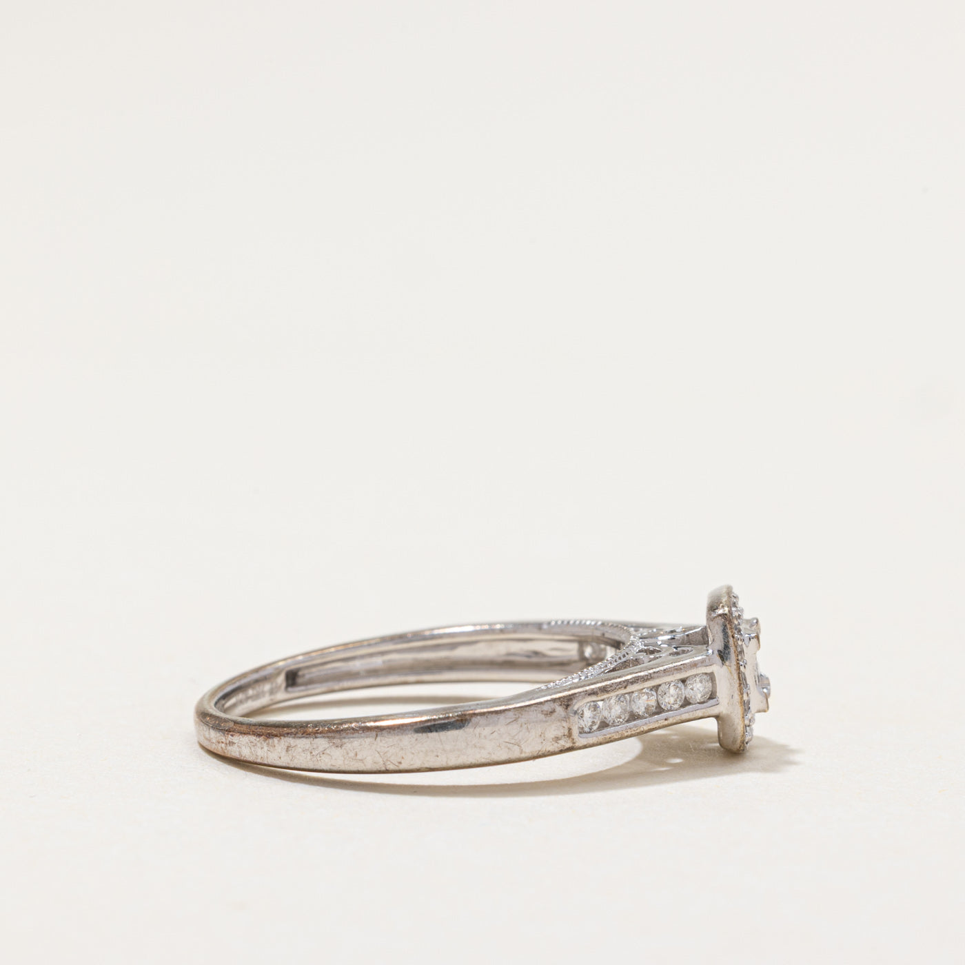 Illusion Set Diamond Halo Ring | 0.25ctw | SZ 6.75