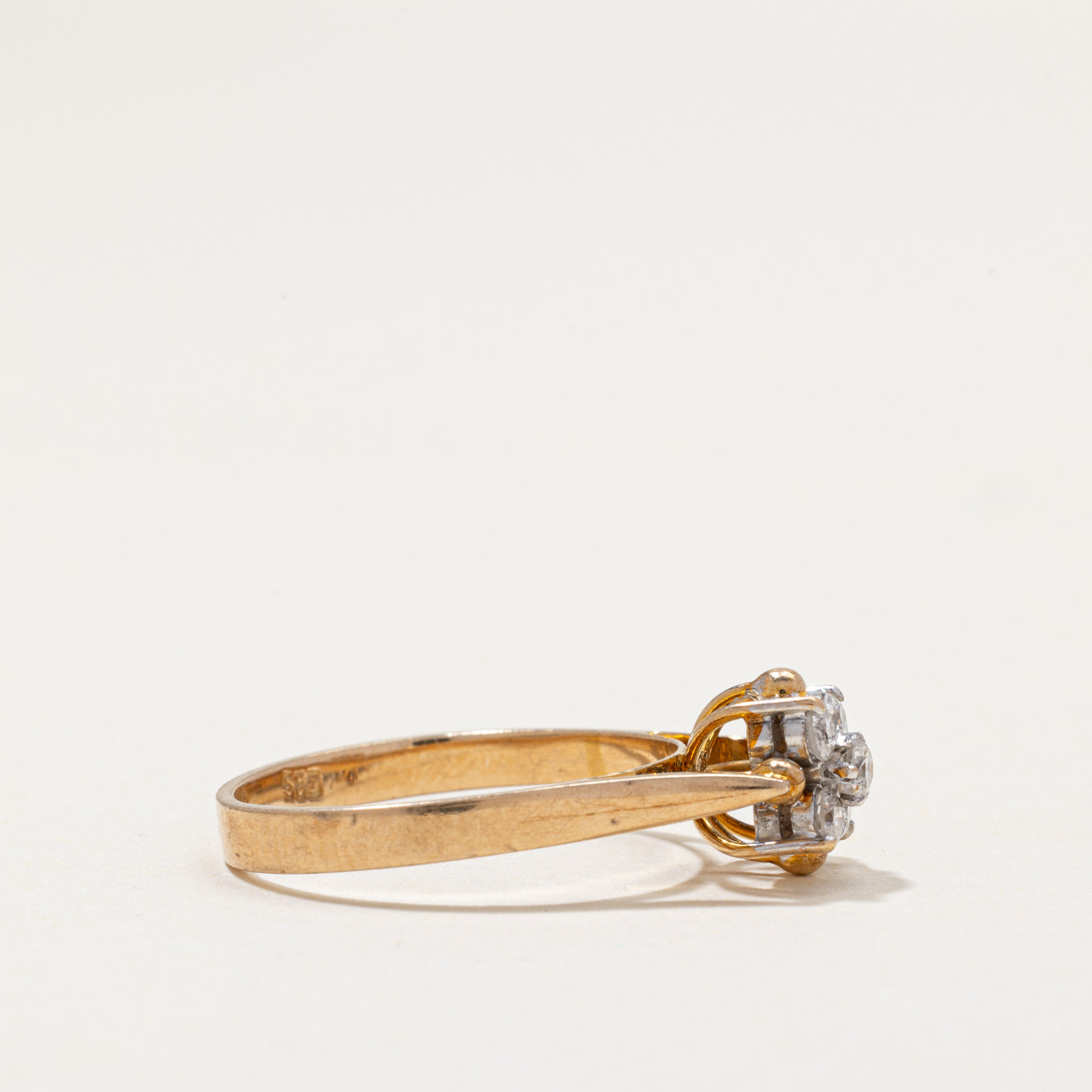 Five Stone Diamond Cluster Ring | 0.25ctw | SZ 6.75