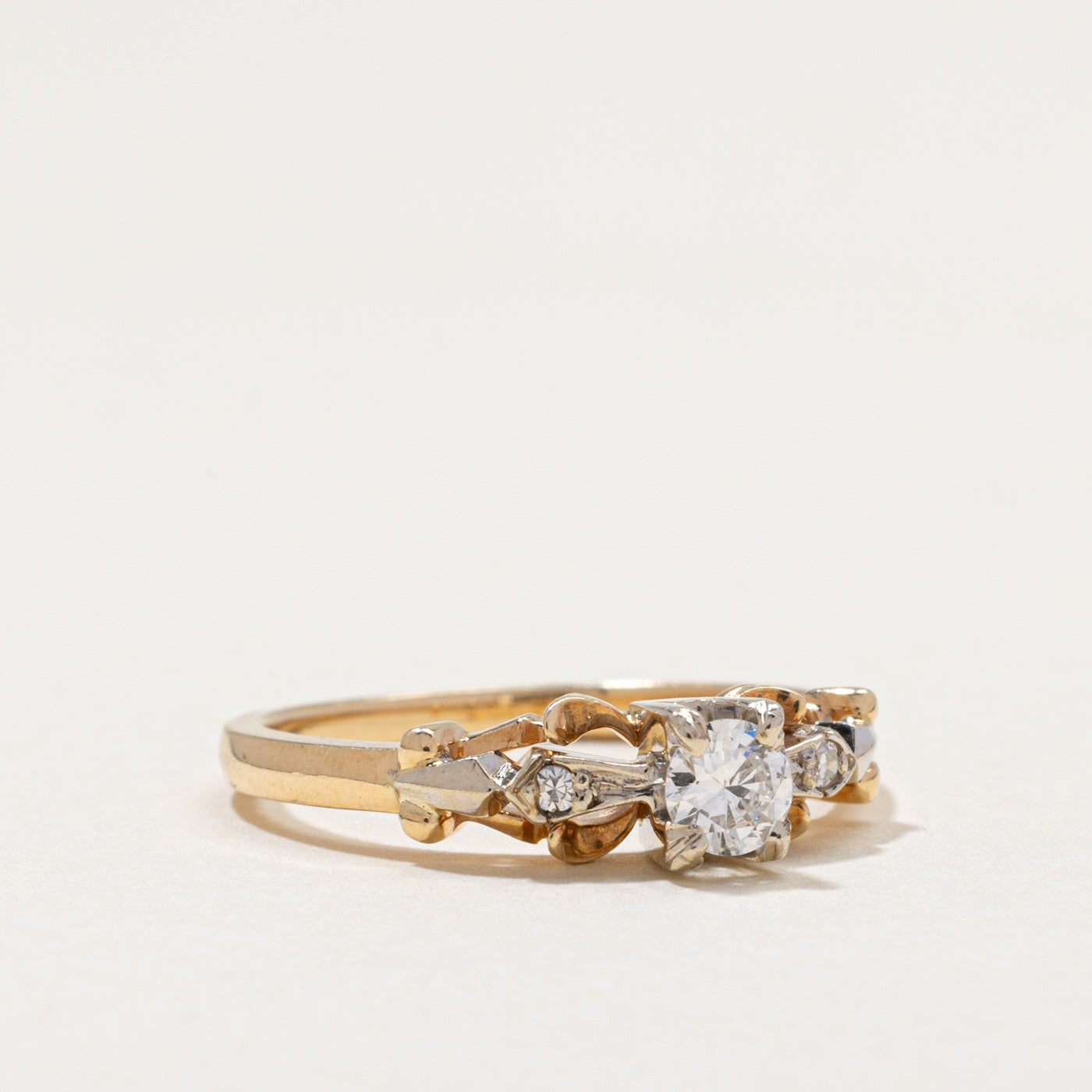 Vintage Two Tone Gold Diamond Ring | 0.21ctw | SZ 6