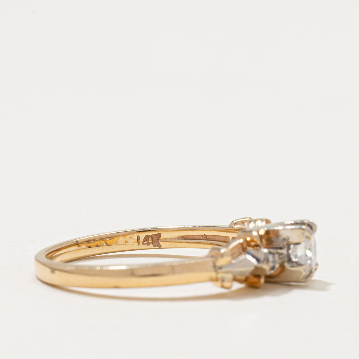 Vintage Two Tone Gold Diamond Ring | 0.21ctw | SZ 6
