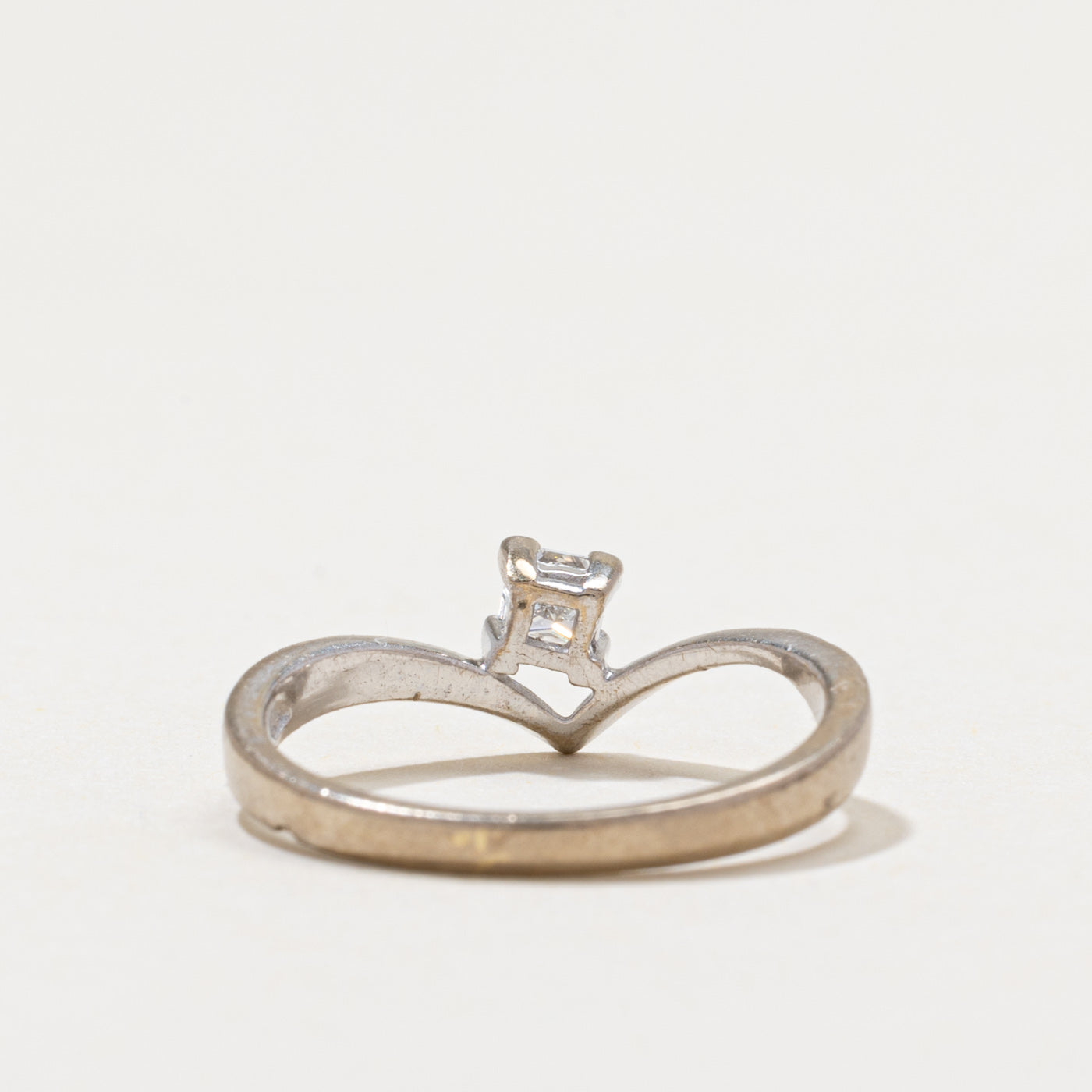 Solitaire Diamond Chevron Ring | 0.16ct | SZ 5