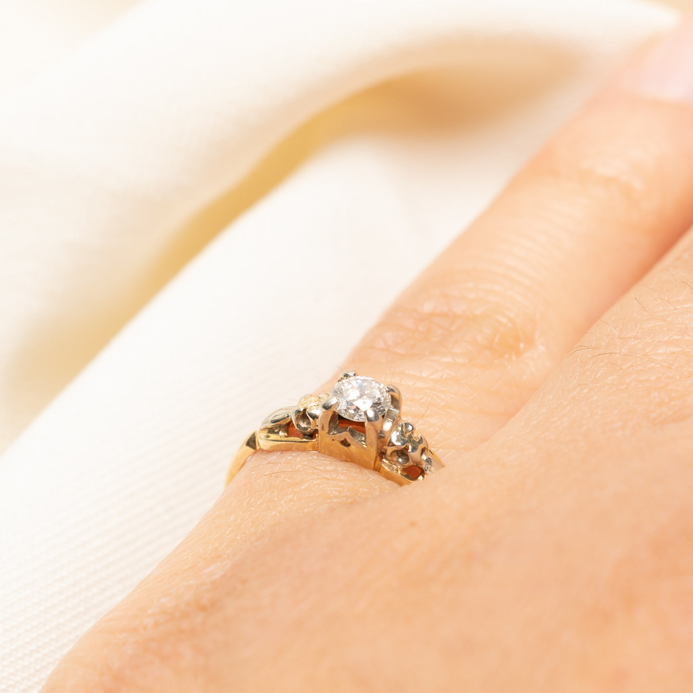 Vintage Two Tone Gold Solitaire Diamond Ring | 0.22ct | SZ 5.5