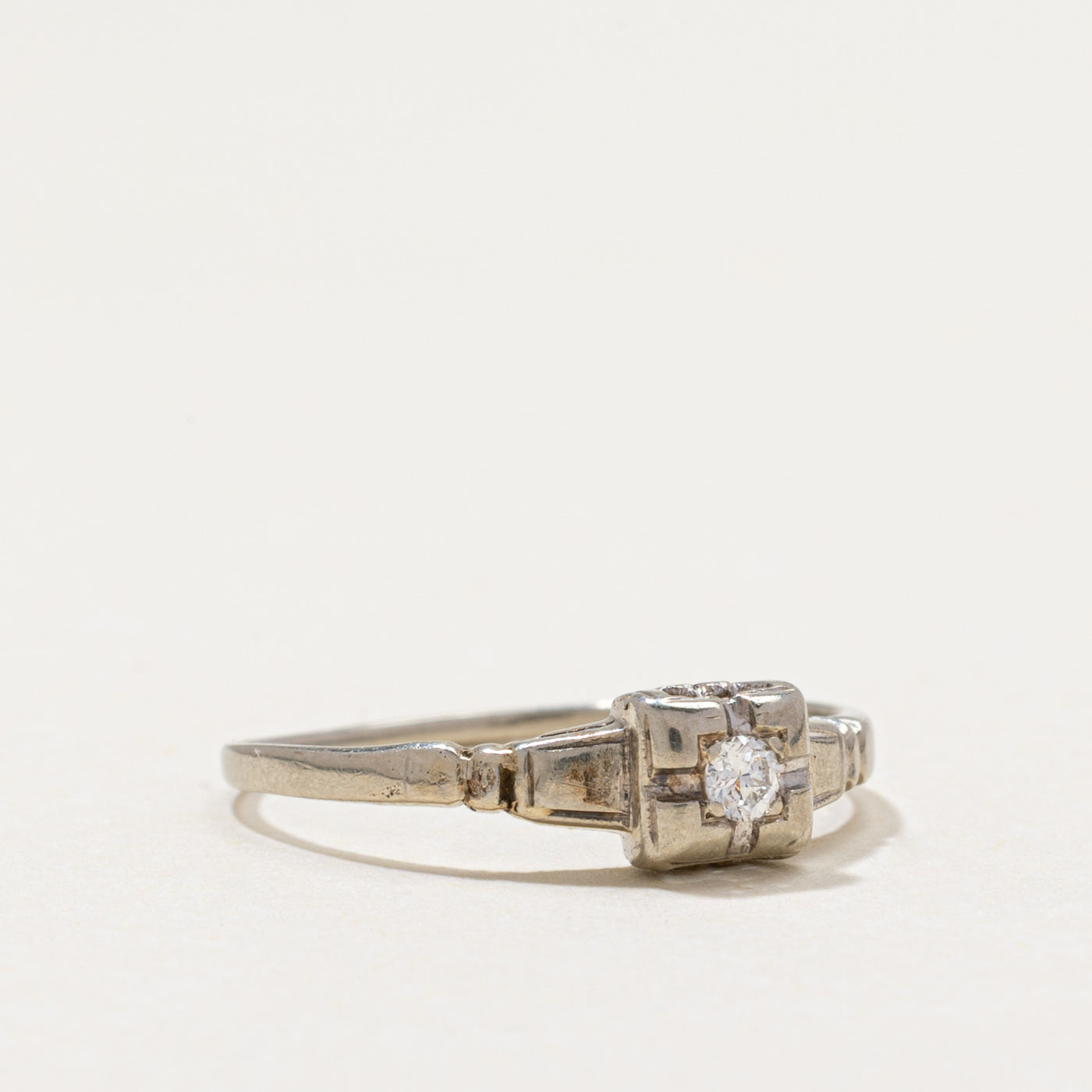 Vintage Single Stone Diamond Ring | 0.04ct | SZ 6.25