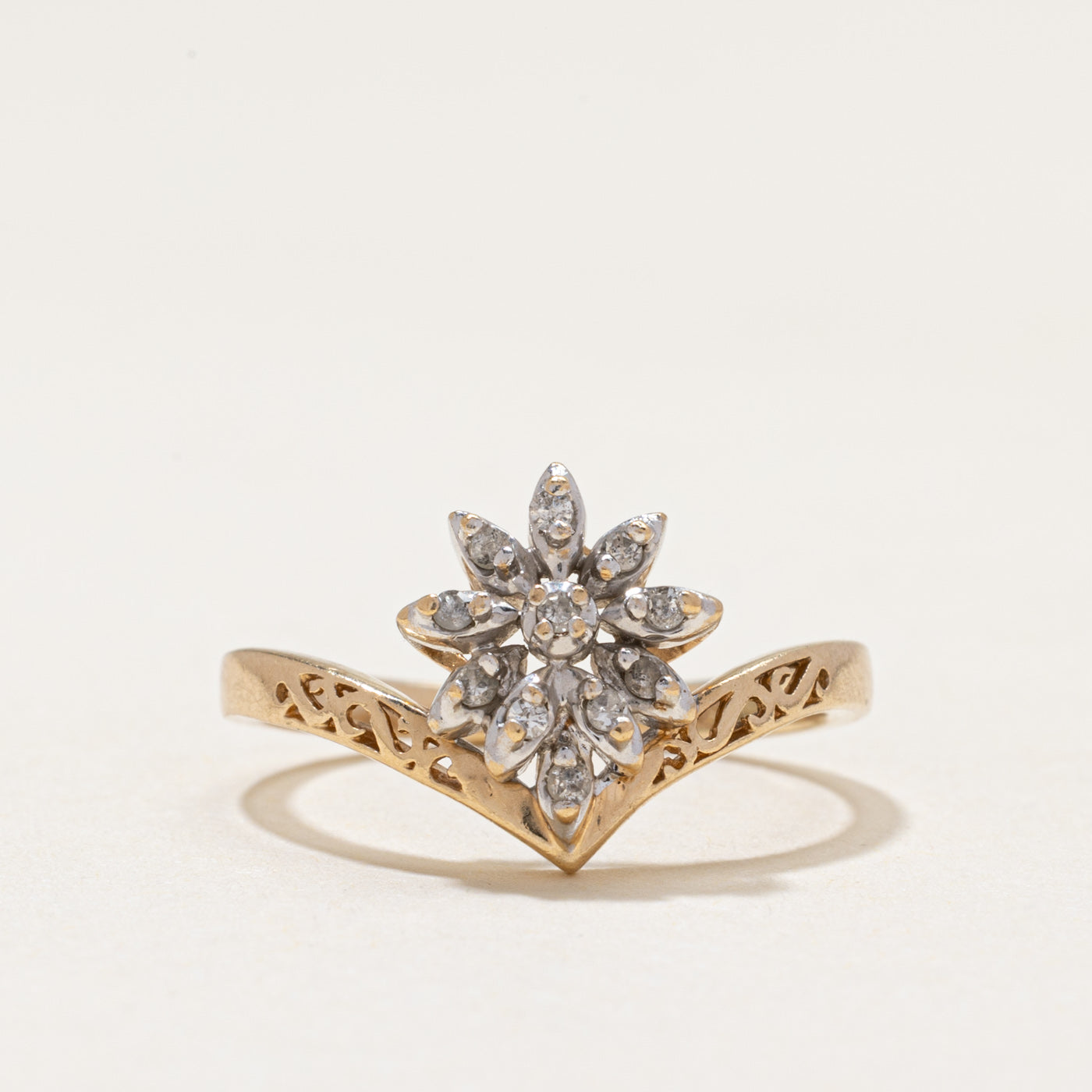 10k Diamond Petal Cluster Chevron Ring | 0.10ctw | SZ 5.25