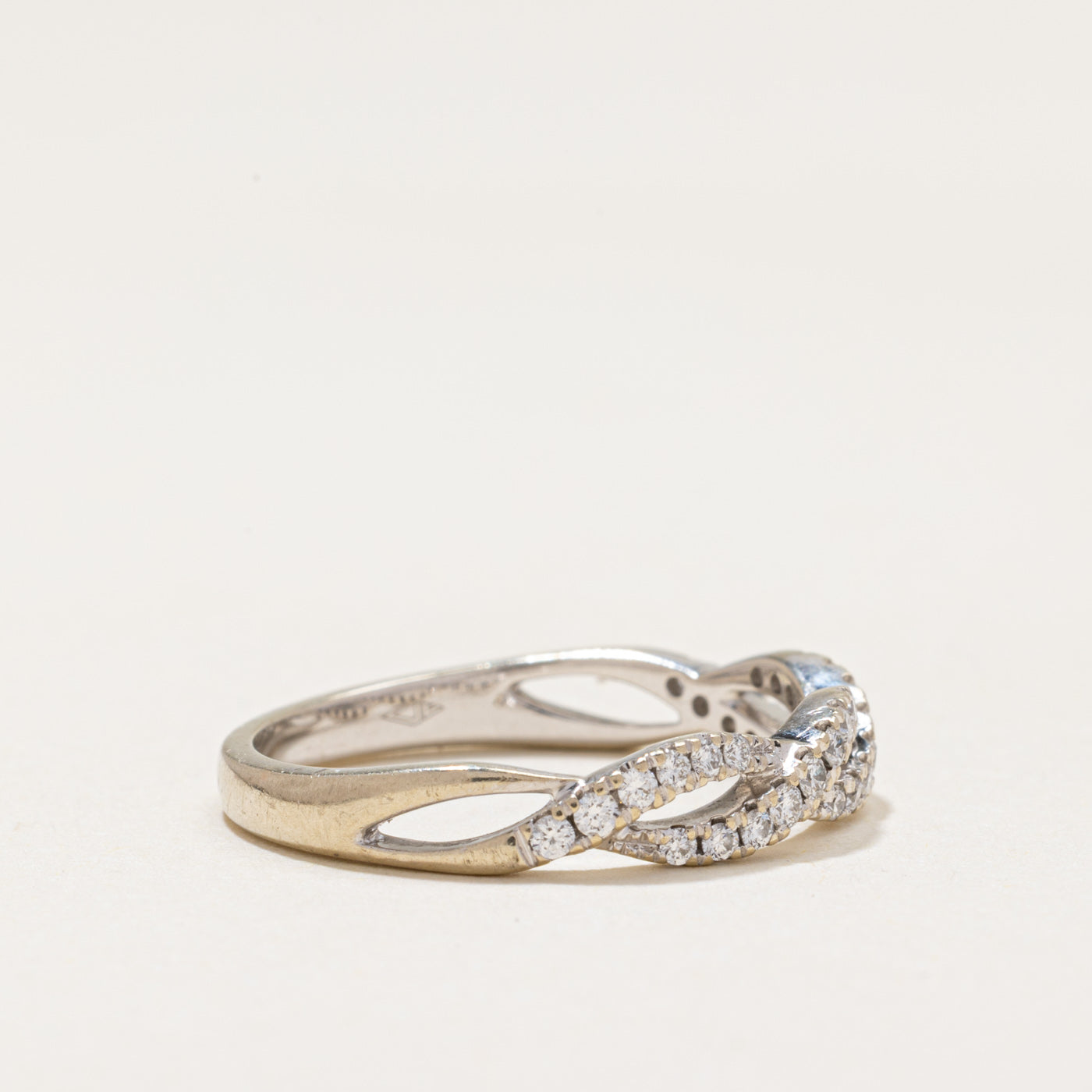 14k Diamond Cross Over Ring | 0.30ctw | SZ 7