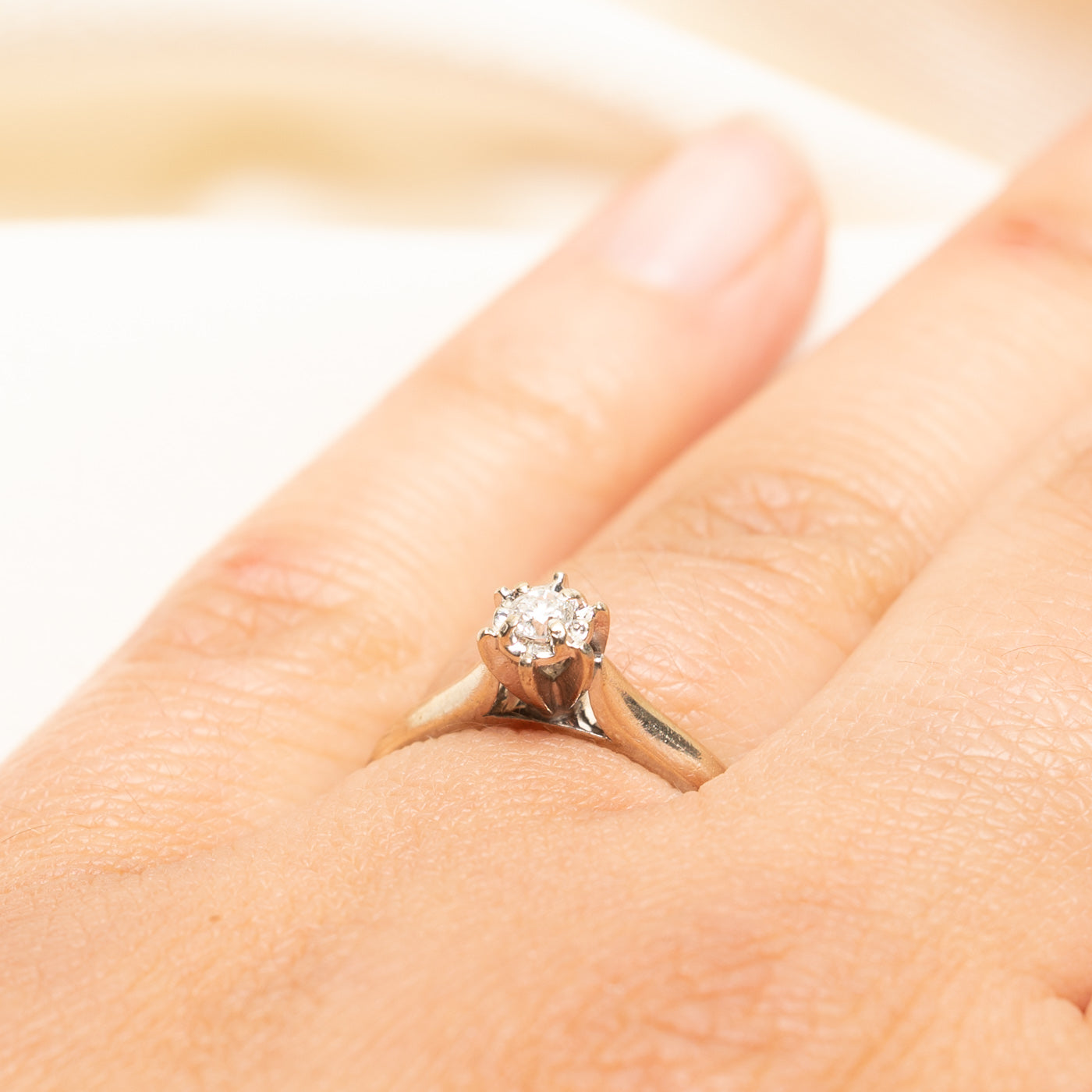 Illusion Set Solitaire Diamond Ring | 0.10ct | SZ 6.25