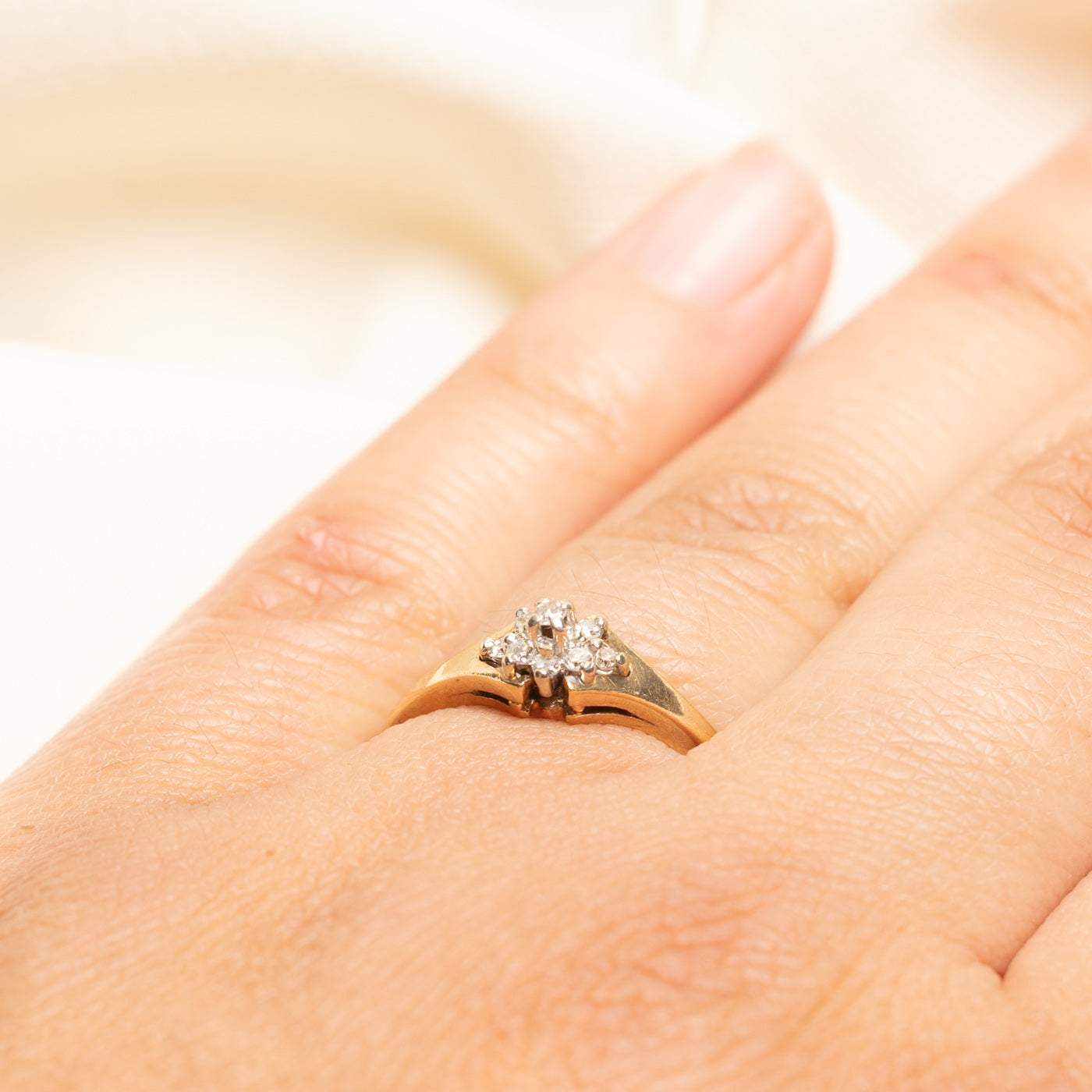 Diamond Cluster Tapered Ring | 0.14ctw | SZ 7