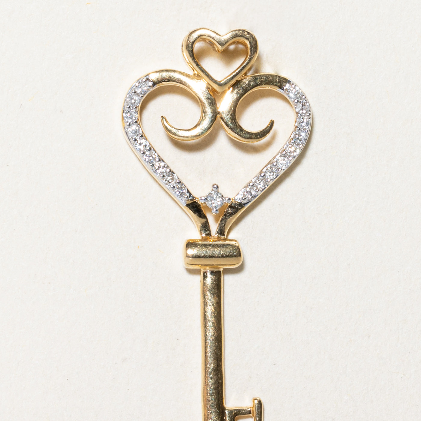 Diamond Heart Key Pendant | 0.10ctw