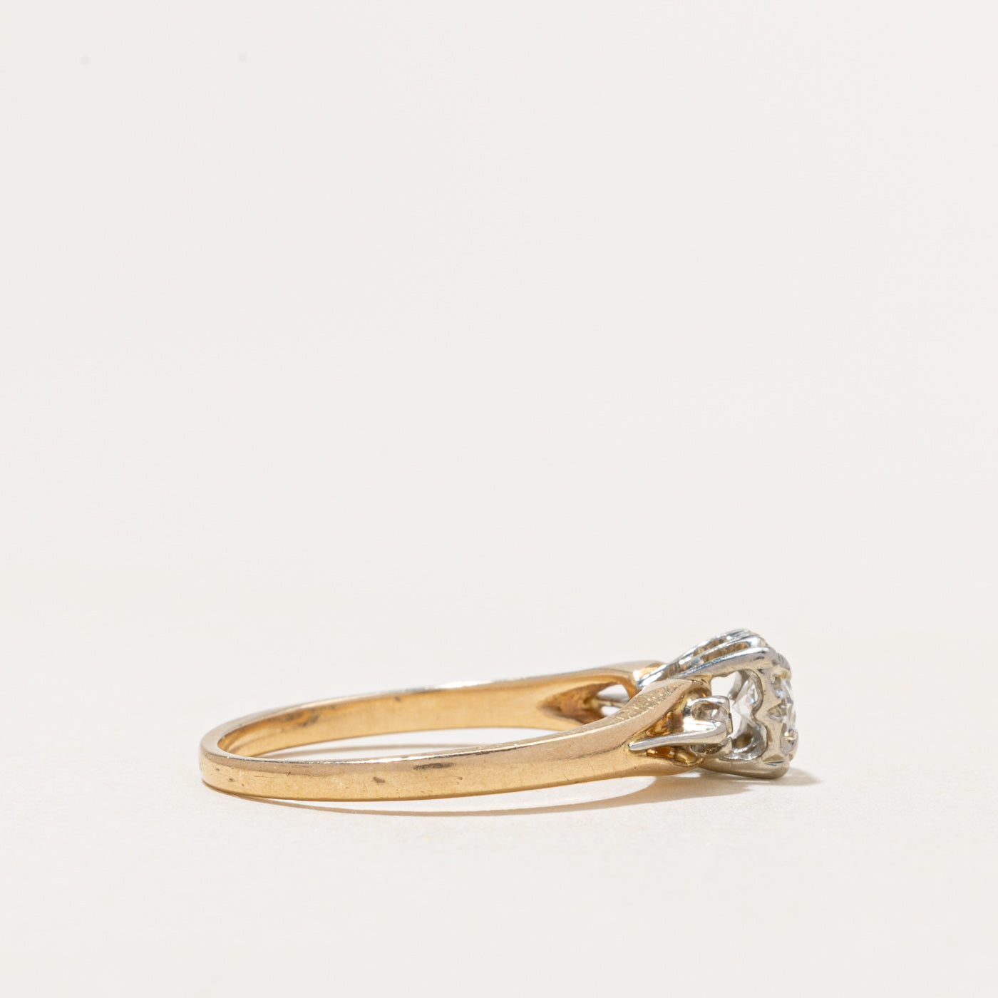 Illusion Set Diamond Accented Ring | 0.26ctw | SZ 6.5
