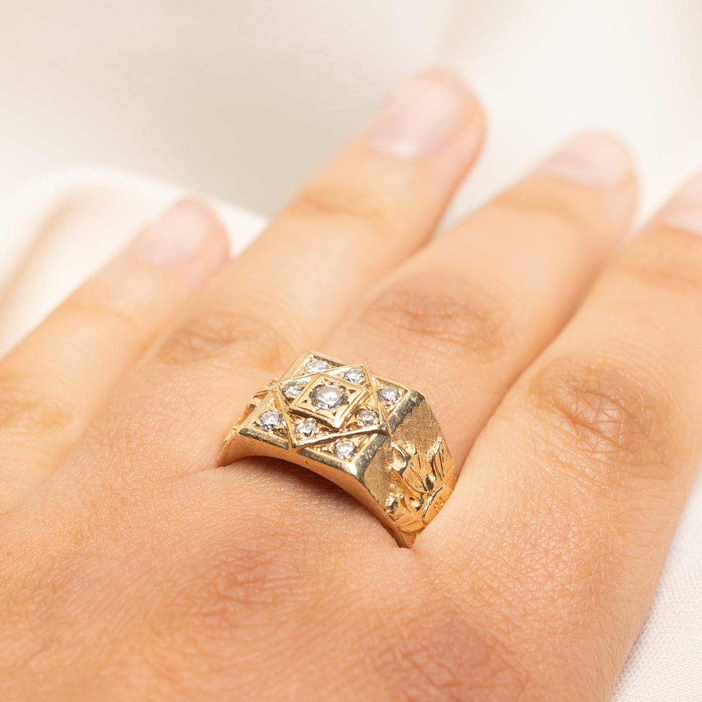Diamond "1976" Maple Leaf Signet Ring | 0.55ctw | SZ 10.25
