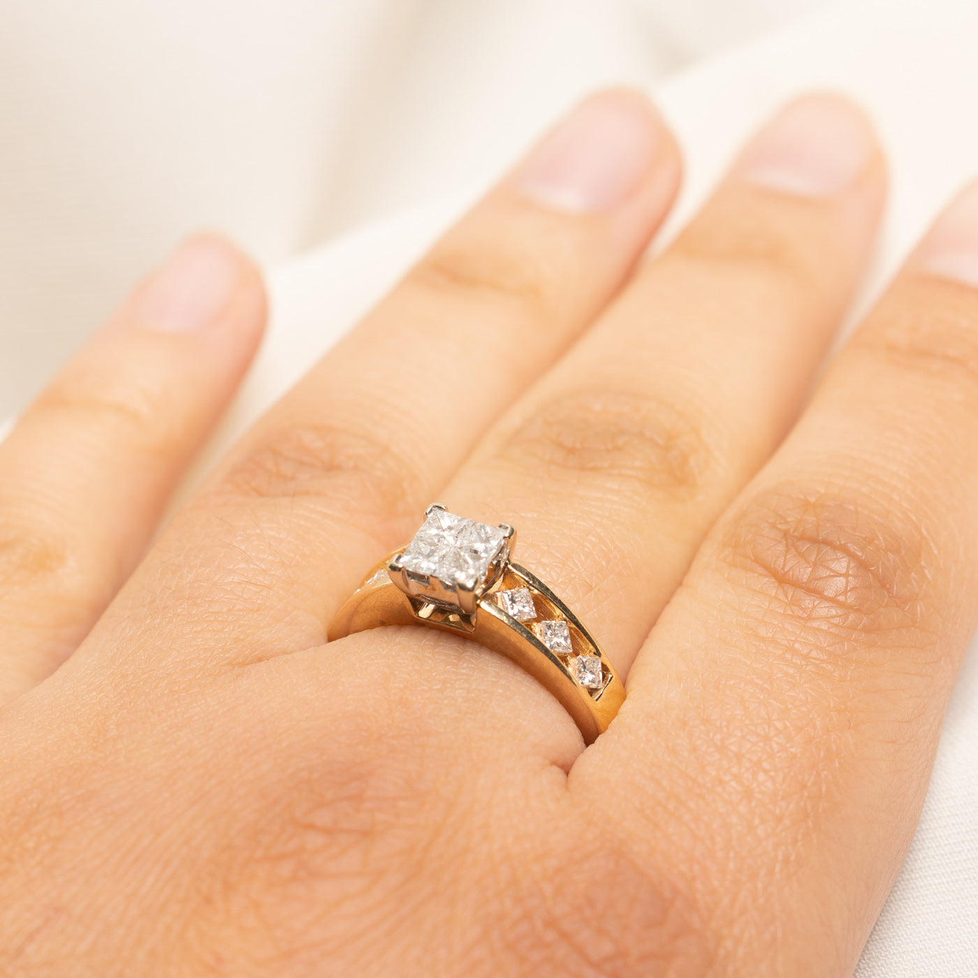 Illusion Set Princess Cut Diamond Ring | 0.90ctw | SZ 7.25