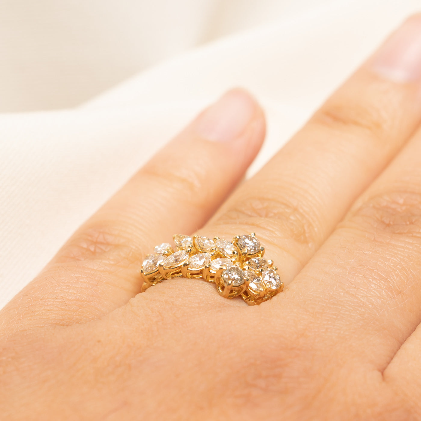 18k Marquise Cut Yellow & White Diamond Leaf DesignRing | 1.03ctw | SZ 6.5